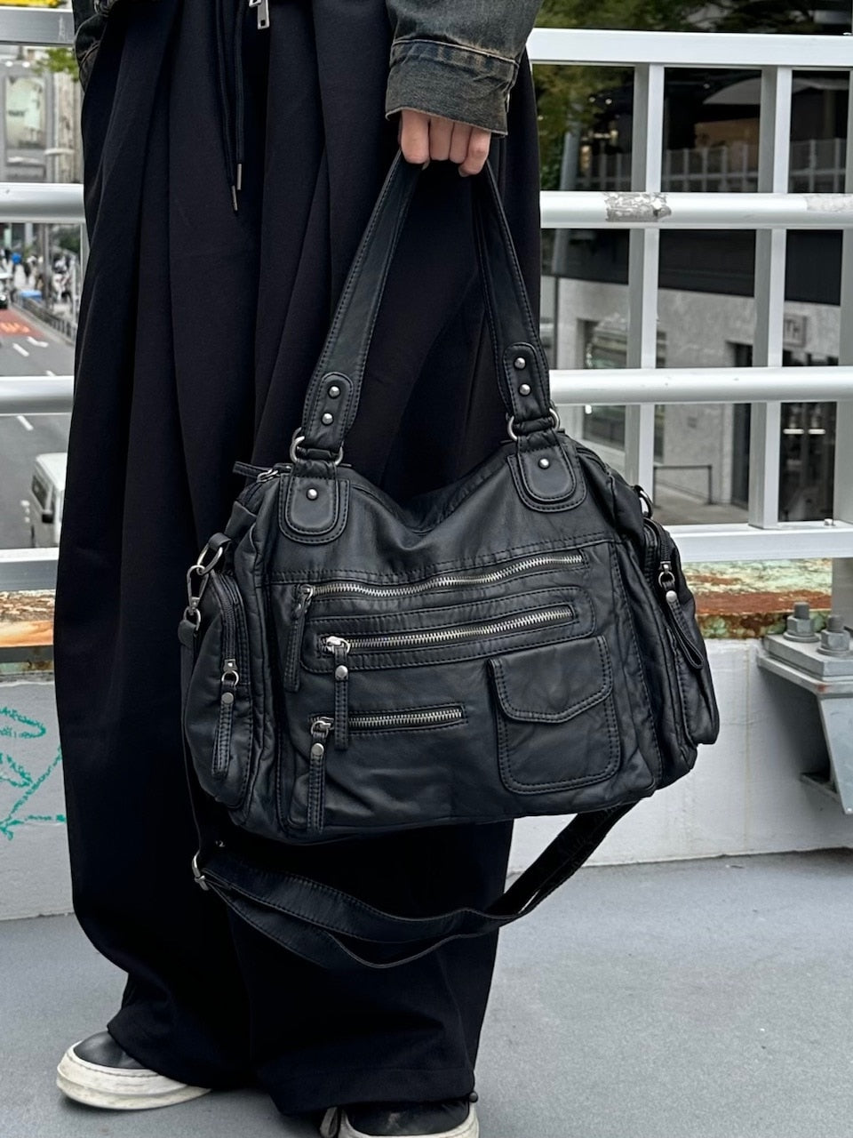 大阪店WEB限定受注制【Chikashitsu +】leather studs shoulder bag