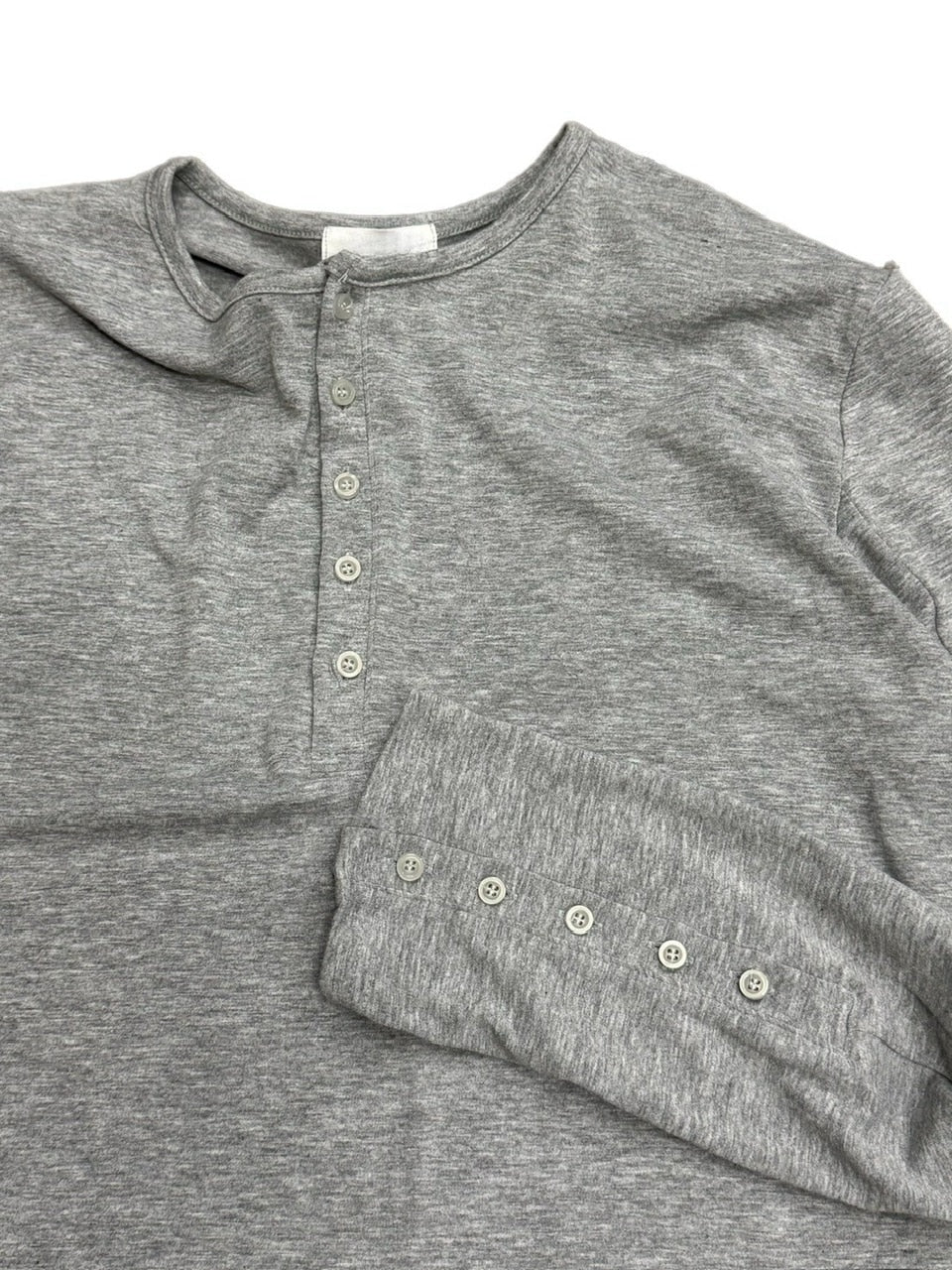 受注制【Chikashitsu +】sleeve button henry neck long sleeve tee / 【チカシツプラス】スリーブボタンヘンリーネック長袖Tシャツ (3color)