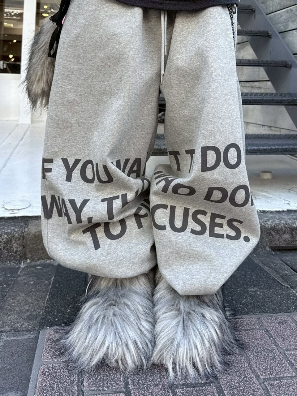 受注制【nmtc +】lettering wide sweat pants / 【エヌエムティーシープラス】レタリングスウェットパンツ (2color)