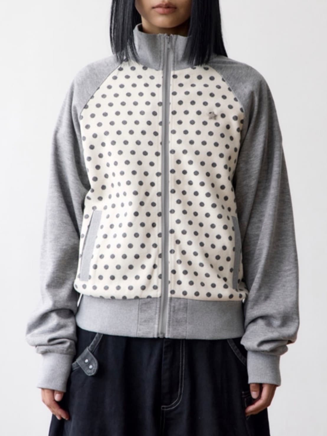 【THECOLDESTMOMENT】TCM dot raglan zip-up