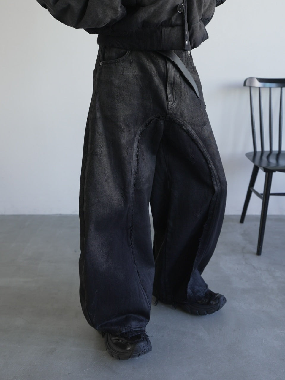 【CHIKASHITSU PLUS HIGH】Washed coating denim pants