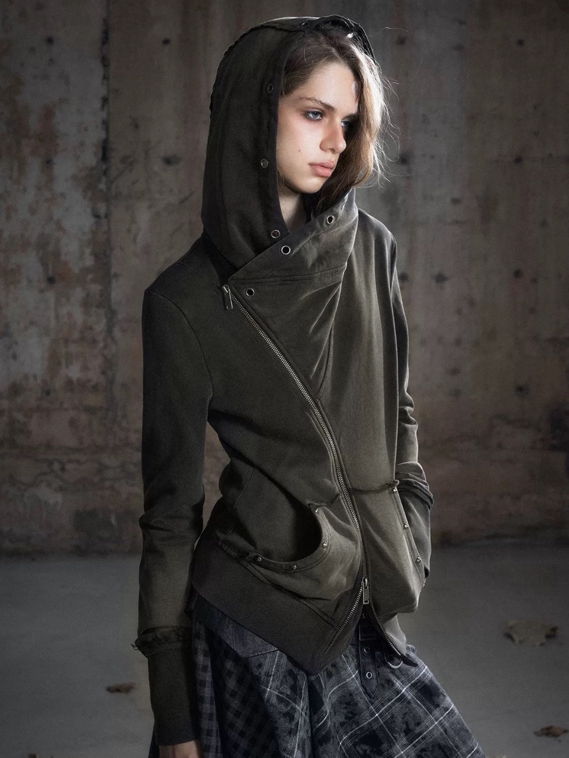 Cest Nous】Studded Hoodie / 【セヌー】オープンカラースタッズジップ