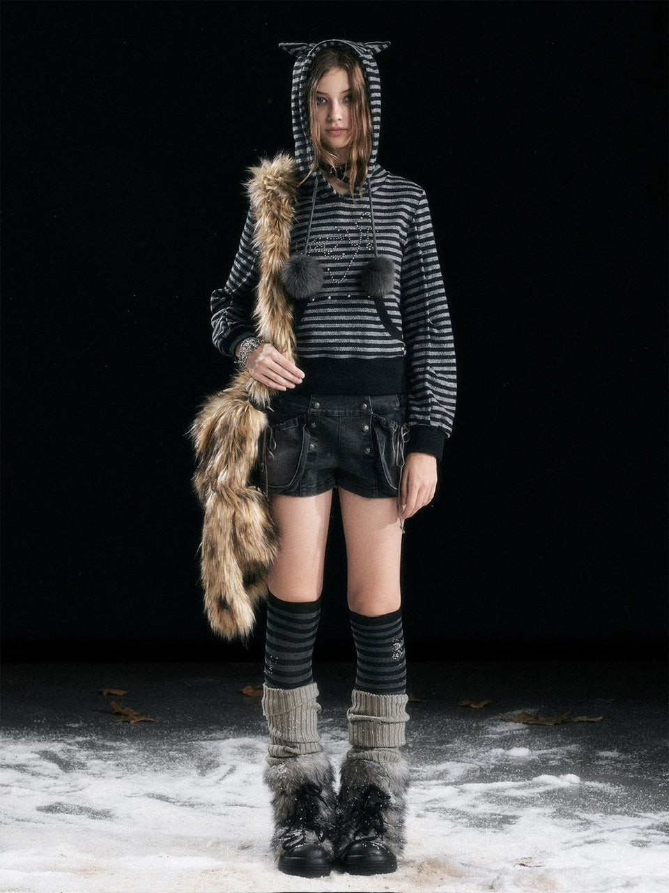 【Cest Nous】Bloom-style denim shorts / 【セヌー】レースアップリベットショートデニムパンツ