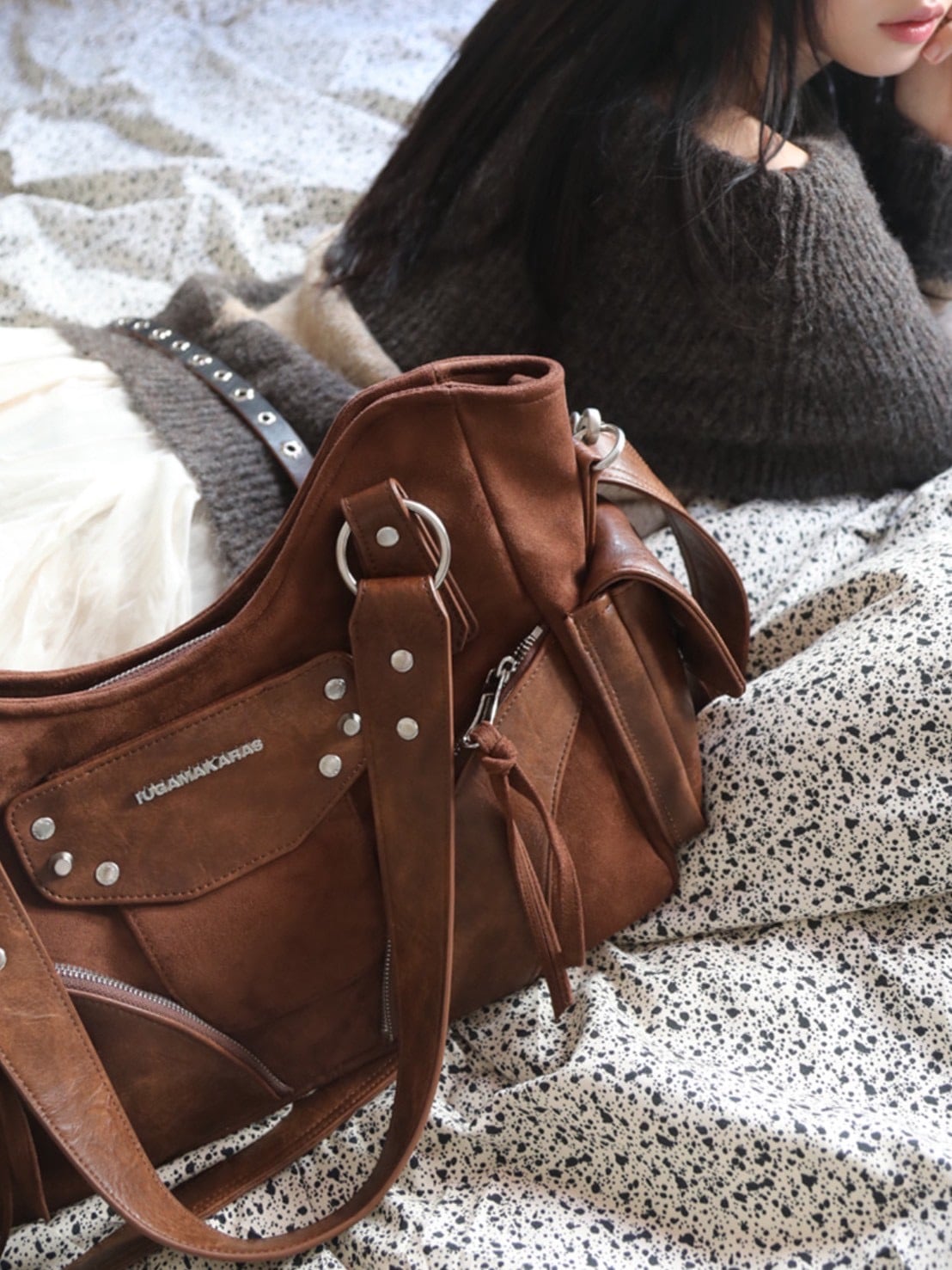 【IUGAMAKARAS】Studded Suede Shoulder Bag