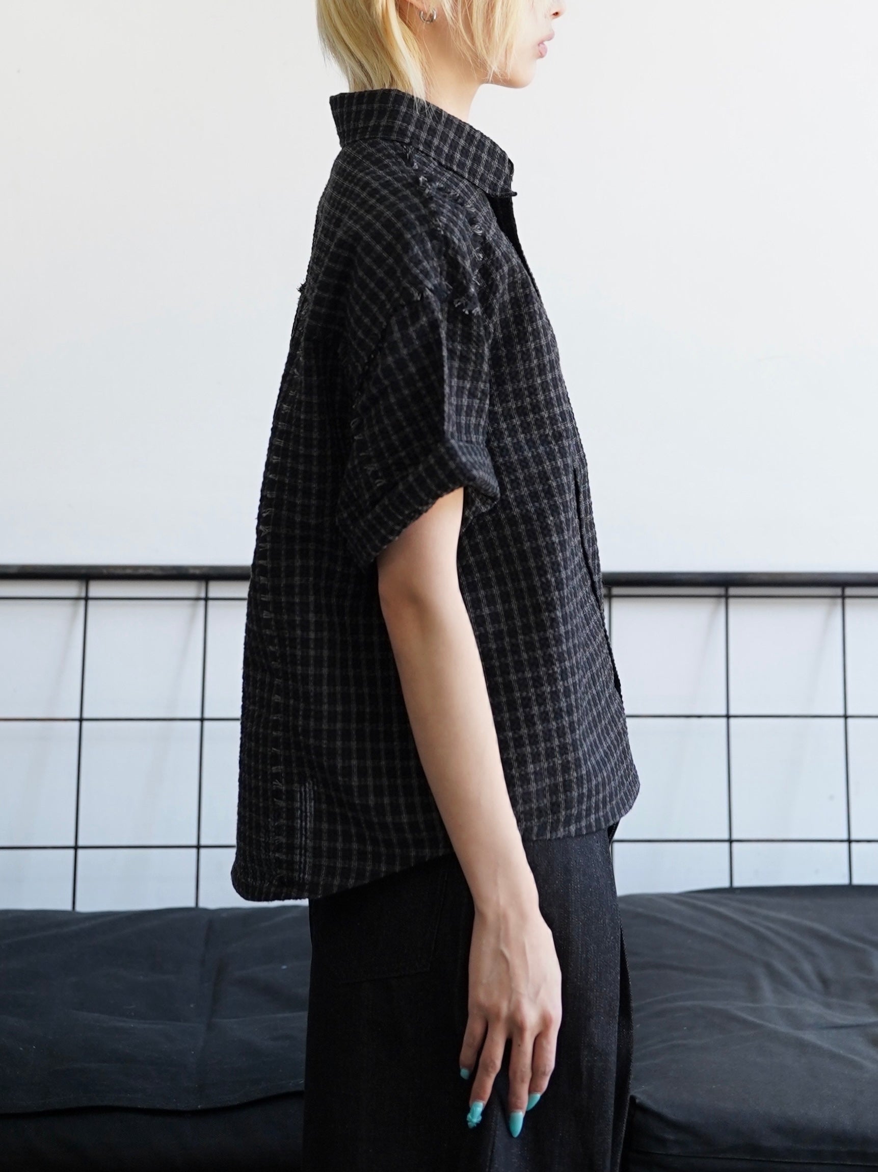 5/23 20:00発売【CHIKASHITSU PLUS HIGH】Raw edge seersucker check shirt