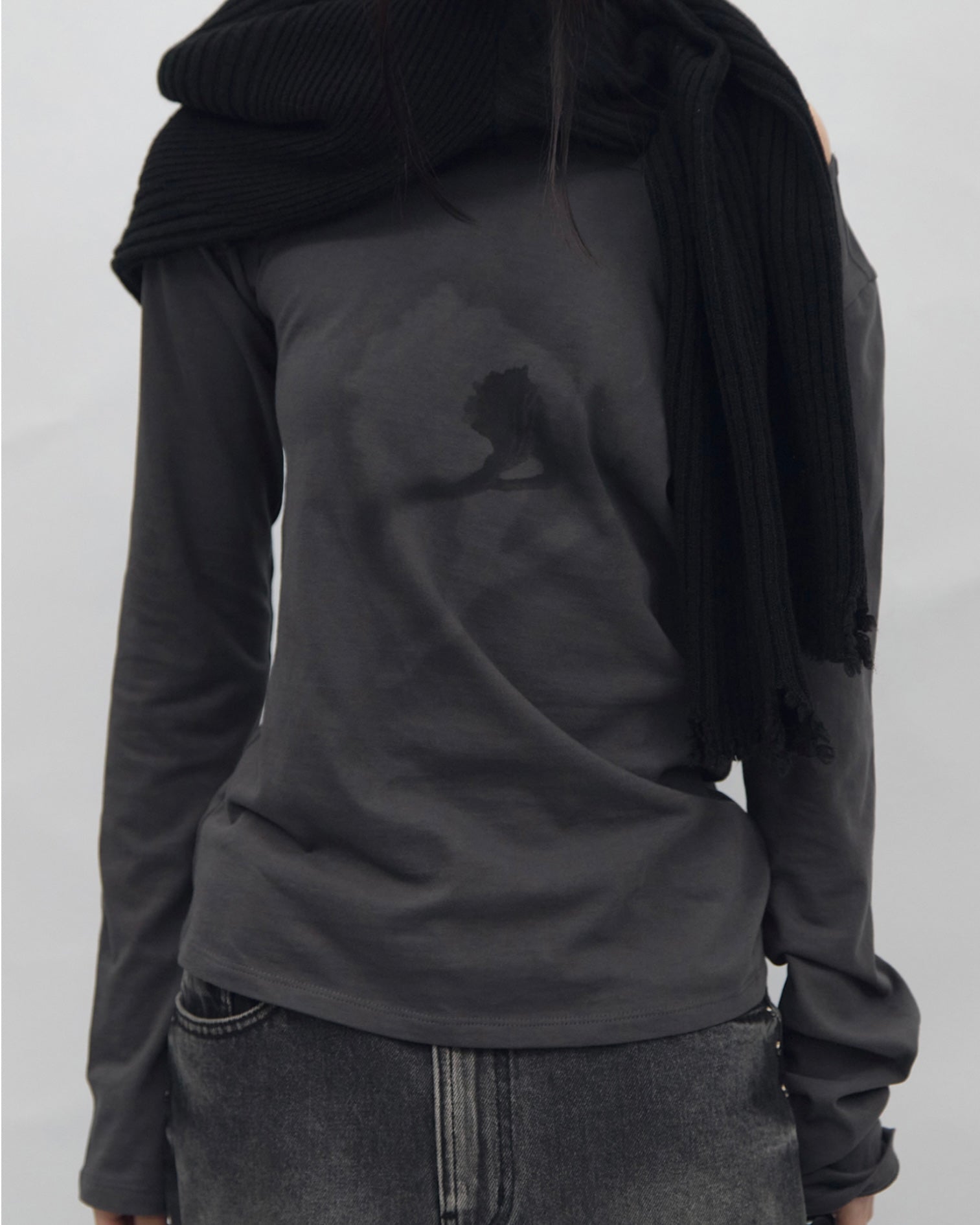 【BLR BLUER】Traced Flower Long Sleeve