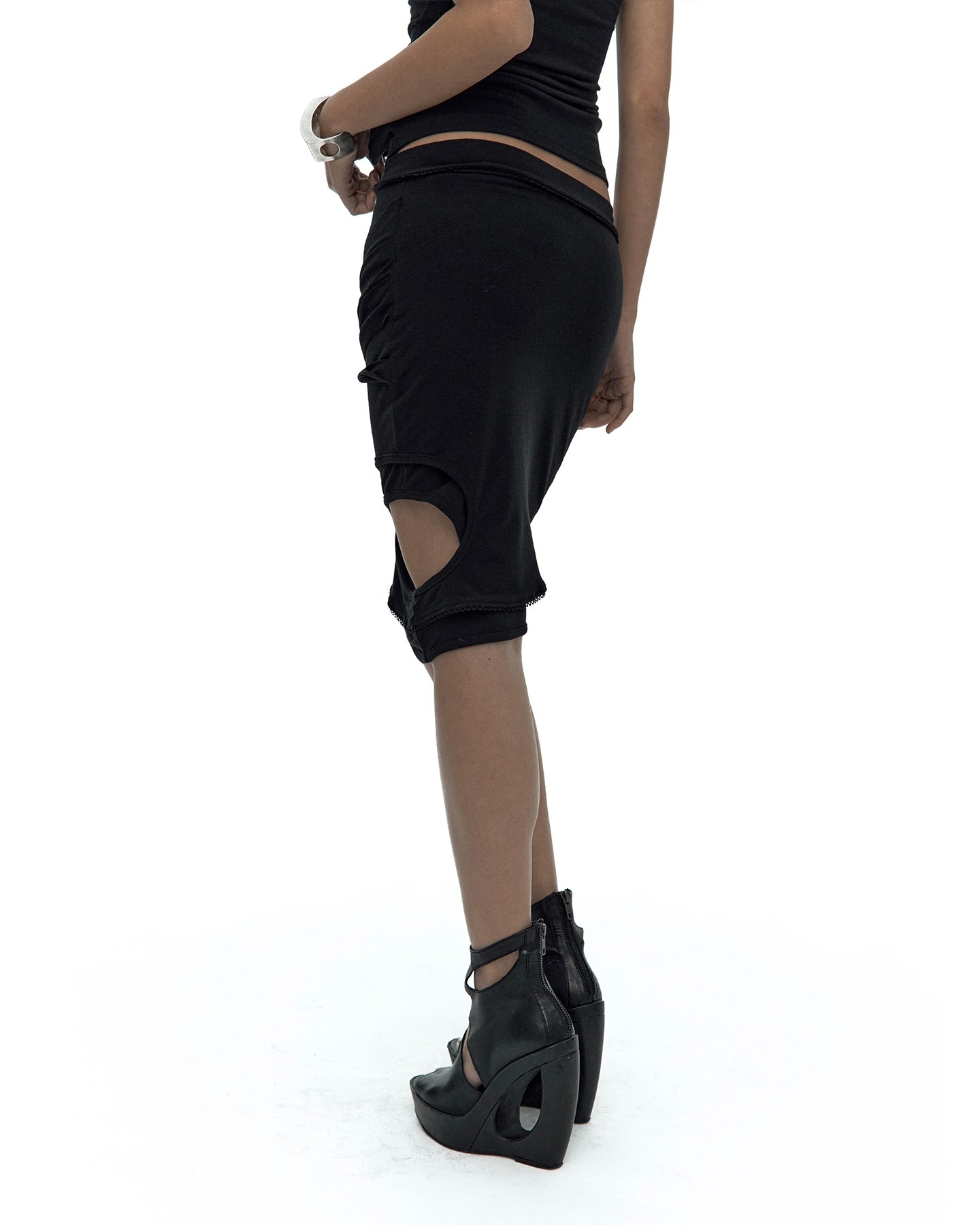 【Kashiko】Peek-a-boo Strap Skirt
