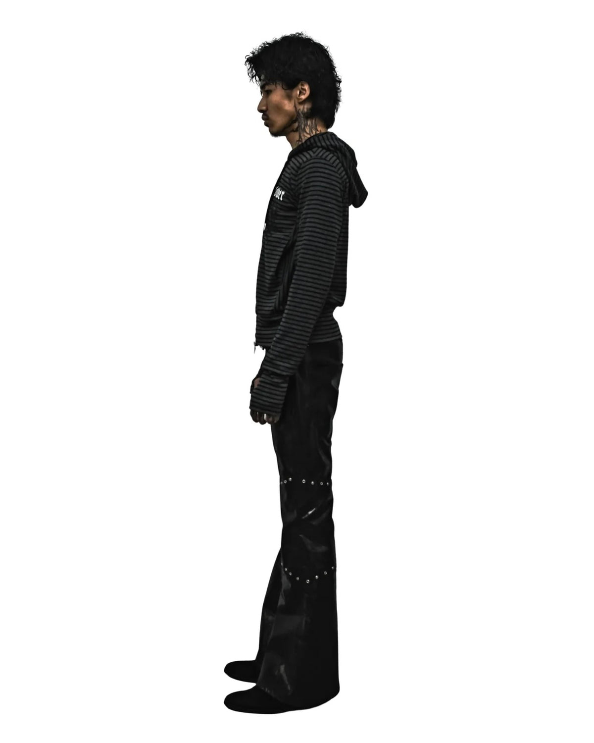 【TYPE SHADE】TYPE GRAPHIC BOARDER HOODIE