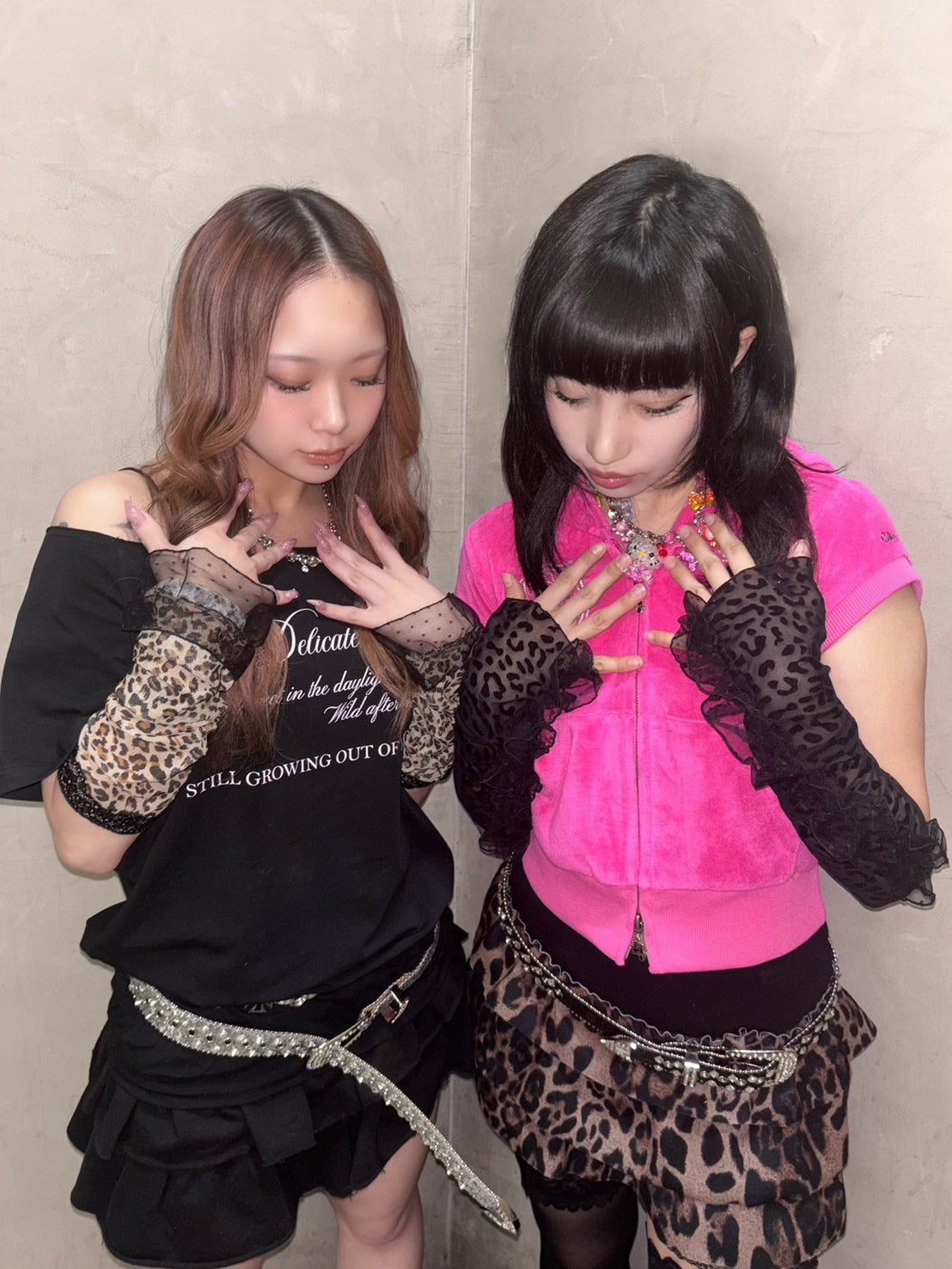 国際配送【BABY09】 leopard see-through arm warmer (2color)