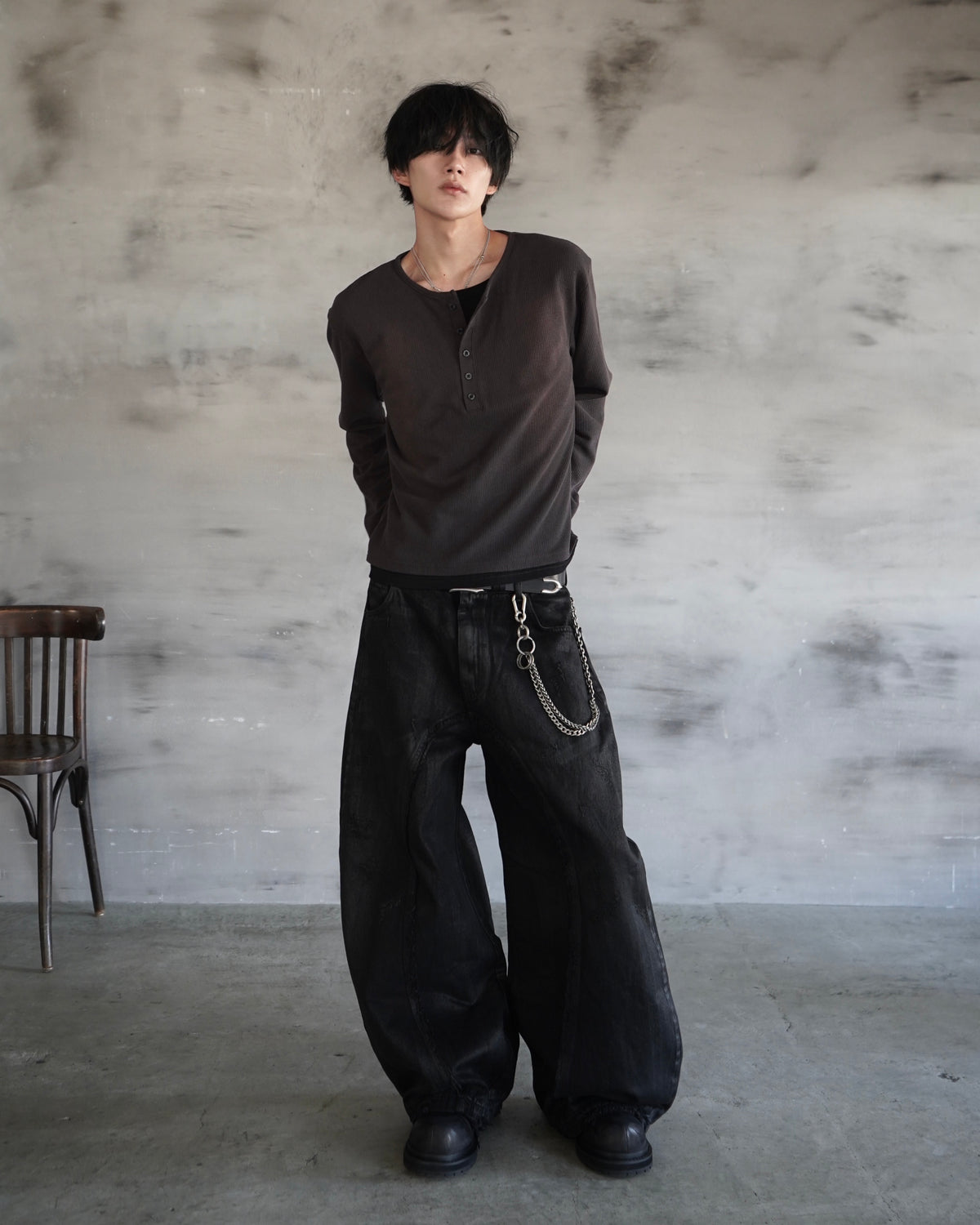 【CHIKASHITSU PLUS HIGH】Rust waffle layered henley neck tee(2color)