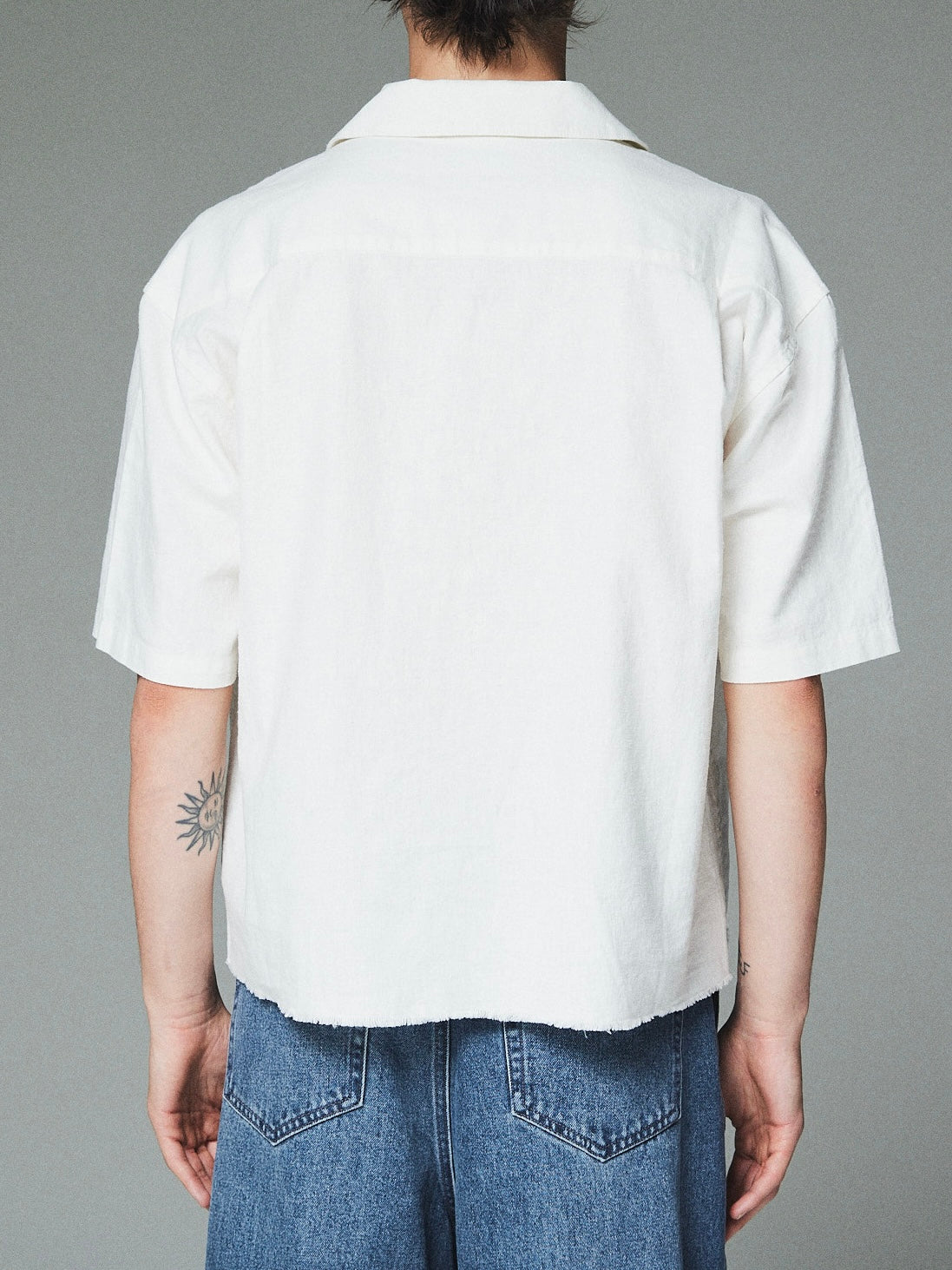 【CS】cut off linen open collar shirt