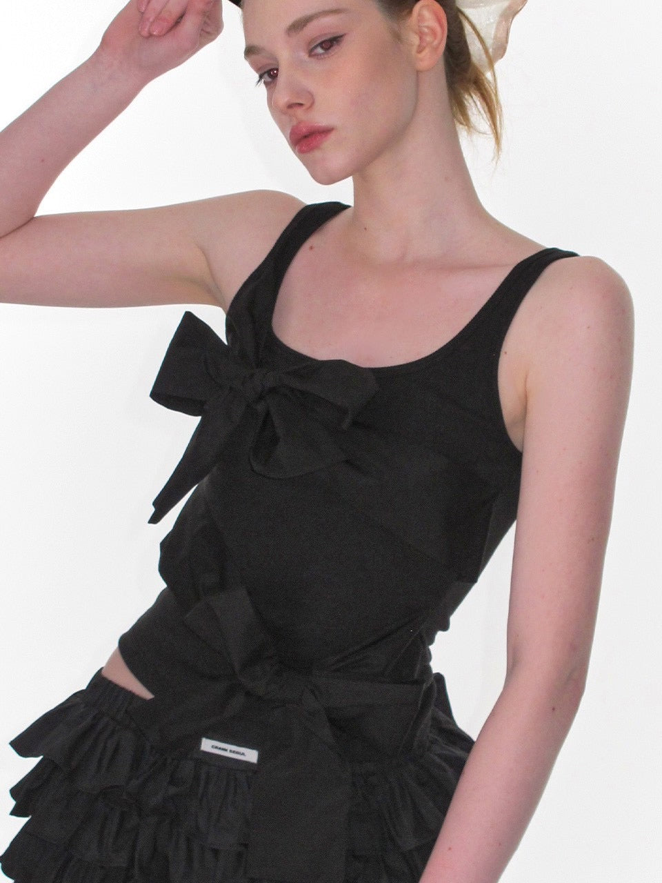 【CRANK】DOUBLE RIBBON-TIED SLEEVELESS