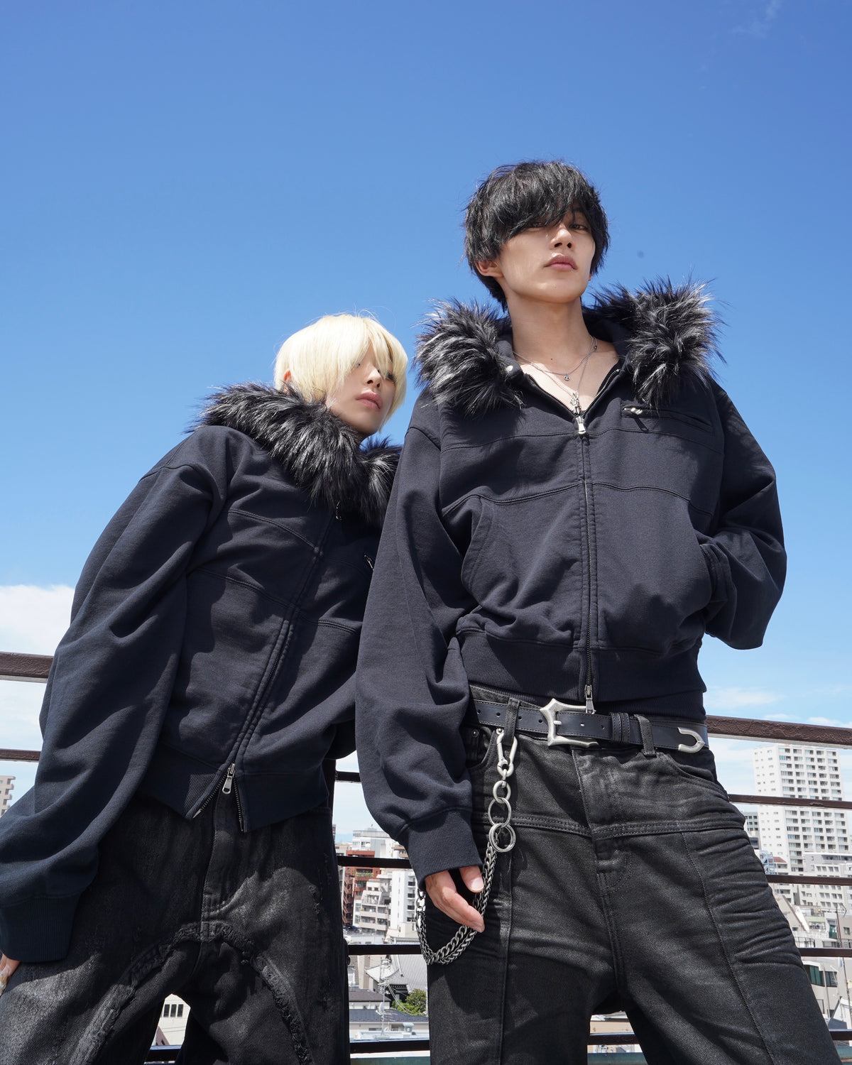 【CHIKASHITSU PLUS HIGH】Volume fur cropped zip hoodie