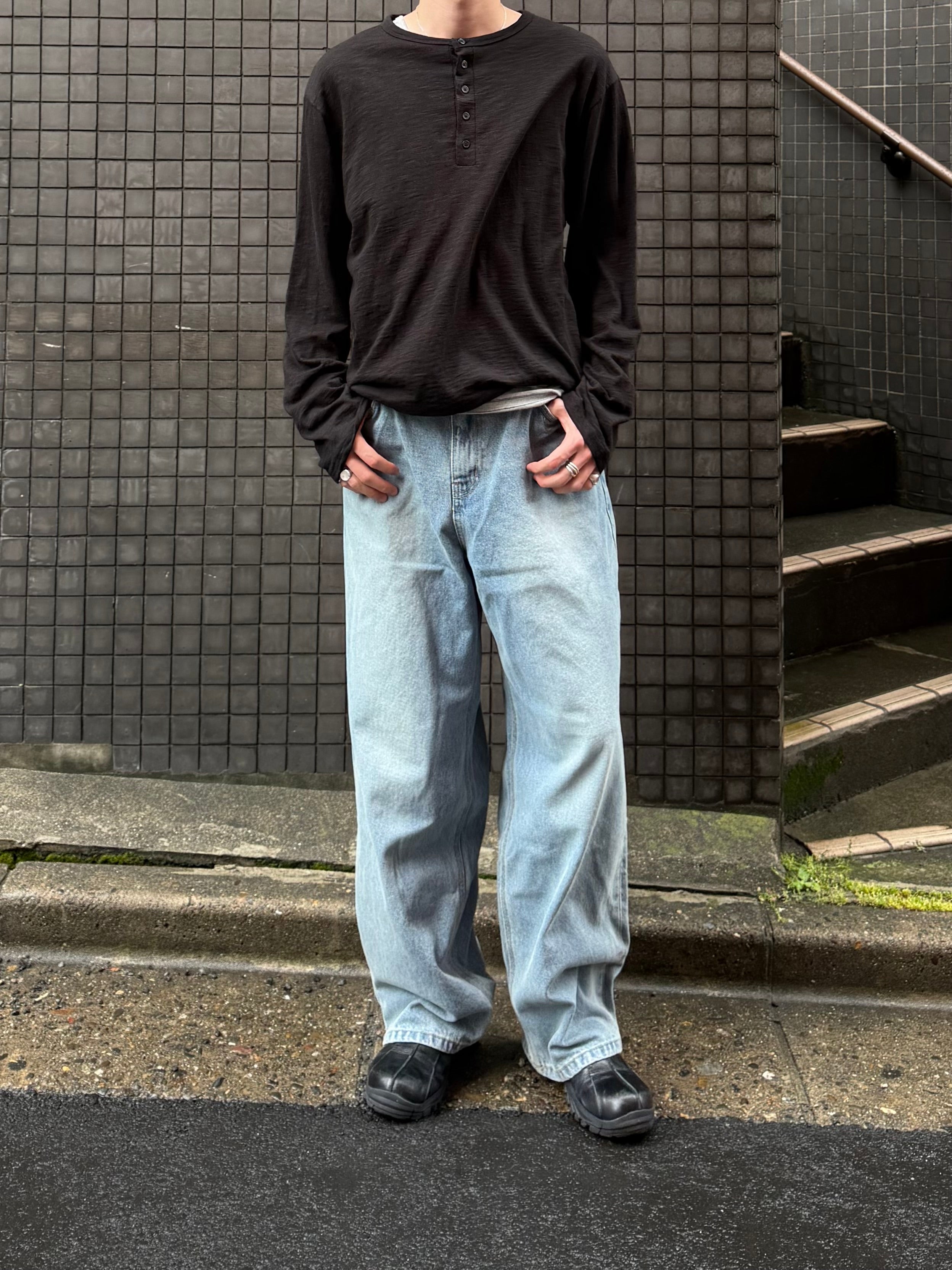 東京店WEB限定受注制【Chikashitsu +】washed wide straight denim pants (2color)