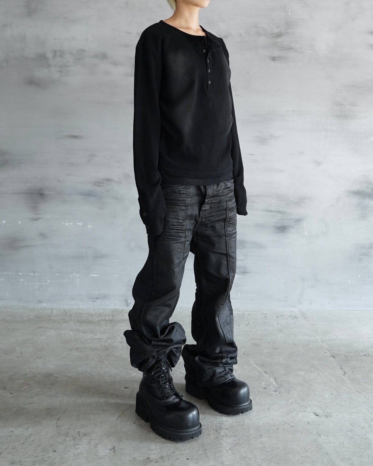 【CHIKASHITSU PLUS HIGH】Rust waffle layered henley neck tee(2color)