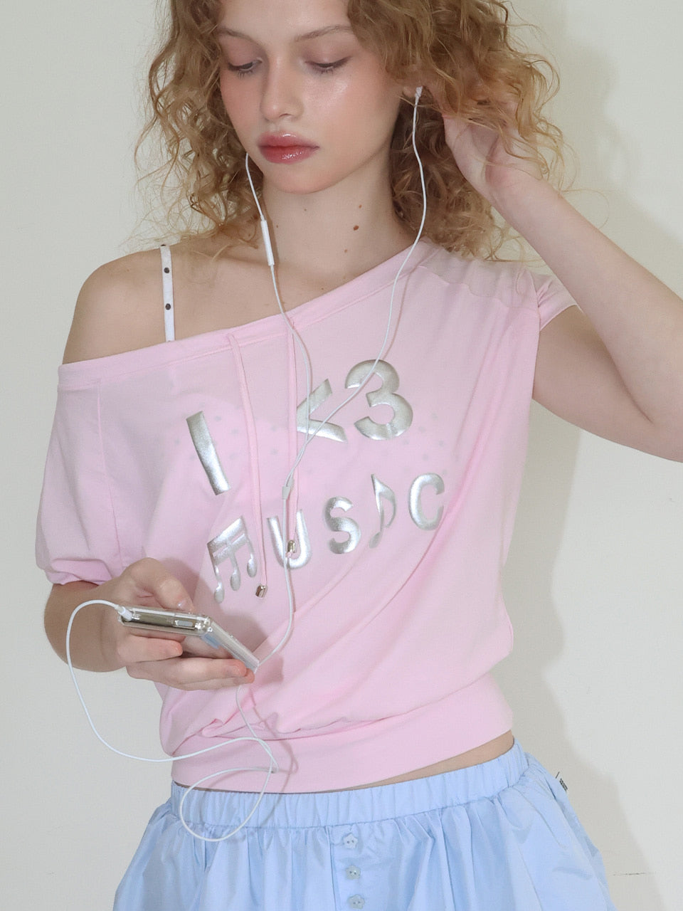 【CRANK】I LOVE MUSIC OFF-SHOULDER TOP