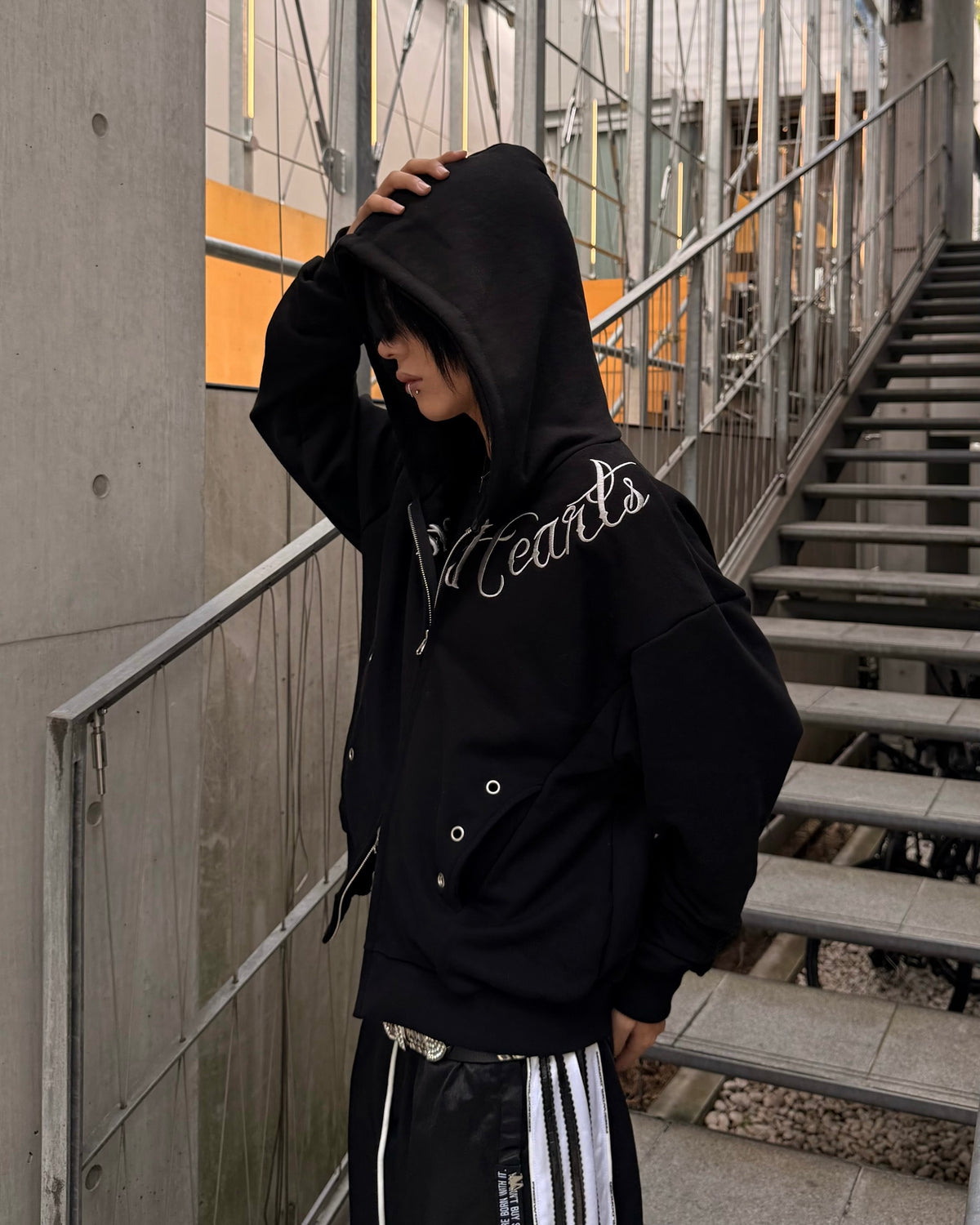 受注制【Never mind the XU】SCRIPT EYELET ZIP HOODIE (3color)
