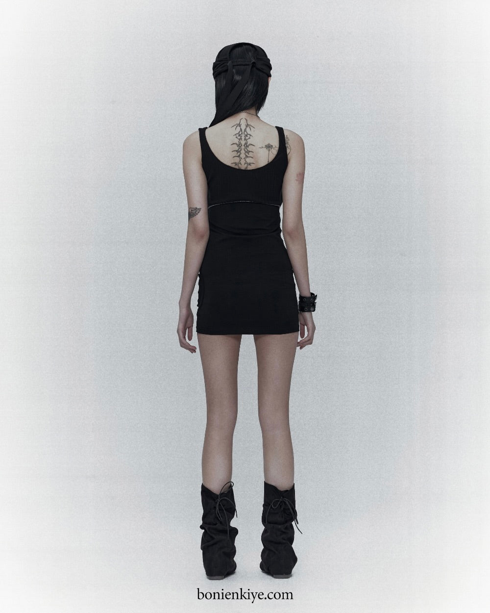 【bonienkiye】Side-Cutout Mini Dress