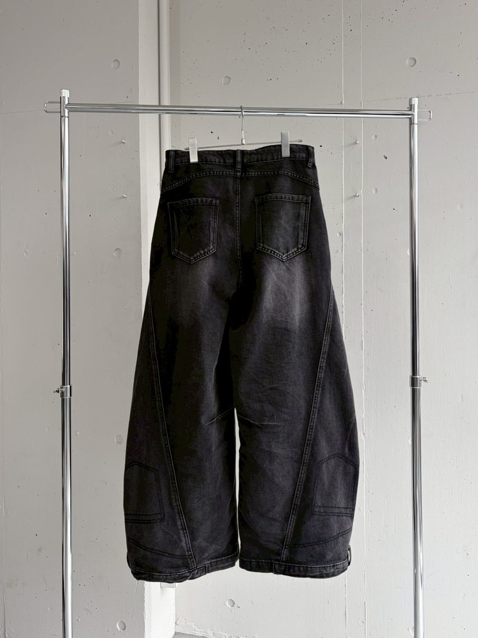 国際配送【LUV CODE】barrel leg damage denim pants
