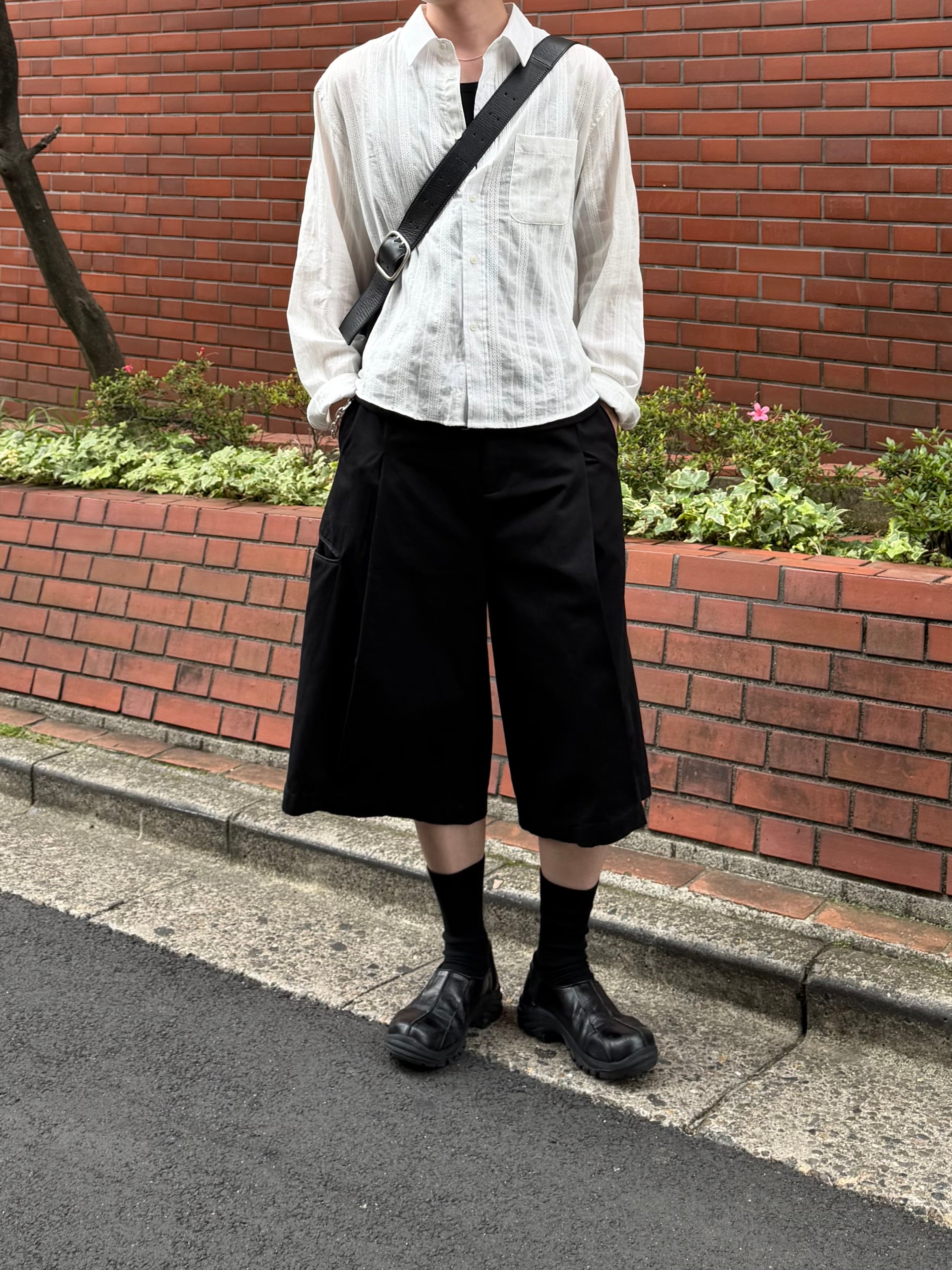 東京店WEB限定受注制【Chikashitsu +】cropped linen shirt