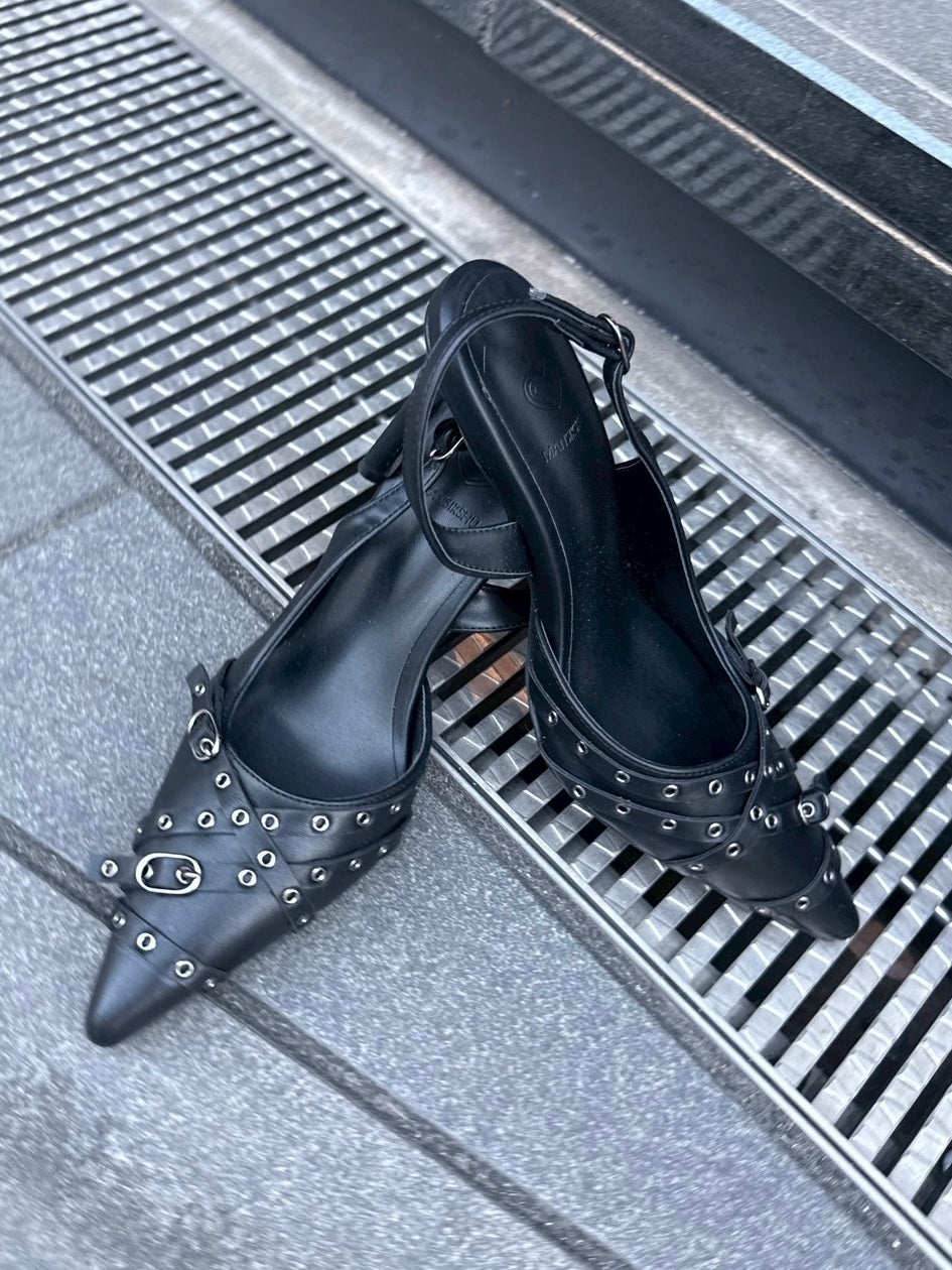 3/1 20:00発売 受注制【nmtc +】strap eyelet pumps heel / 【エヌエムティーシープラス】ストラップアイレットパンプスヒール