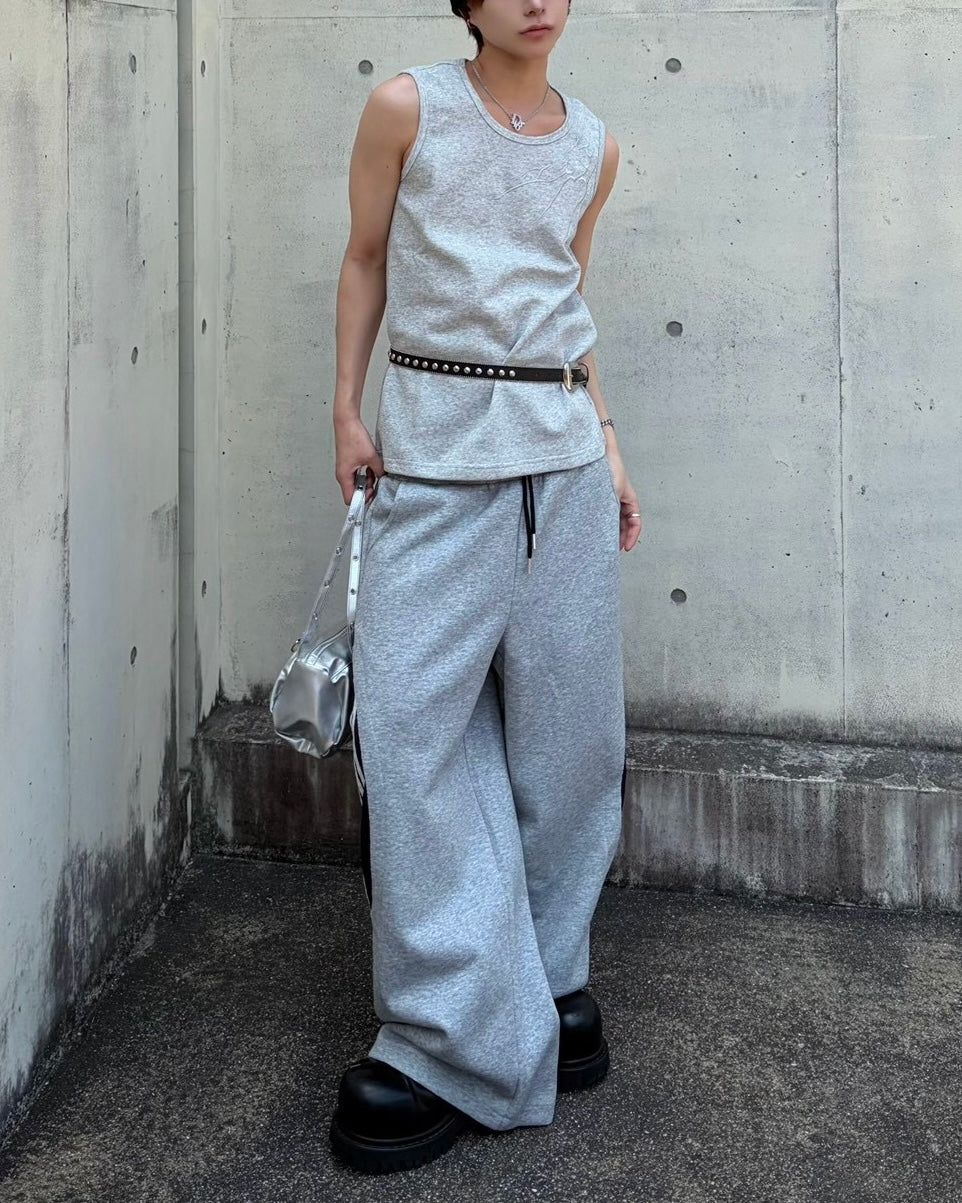 国際配送【Never mind the XU】tribal embroidered tank top (3color)