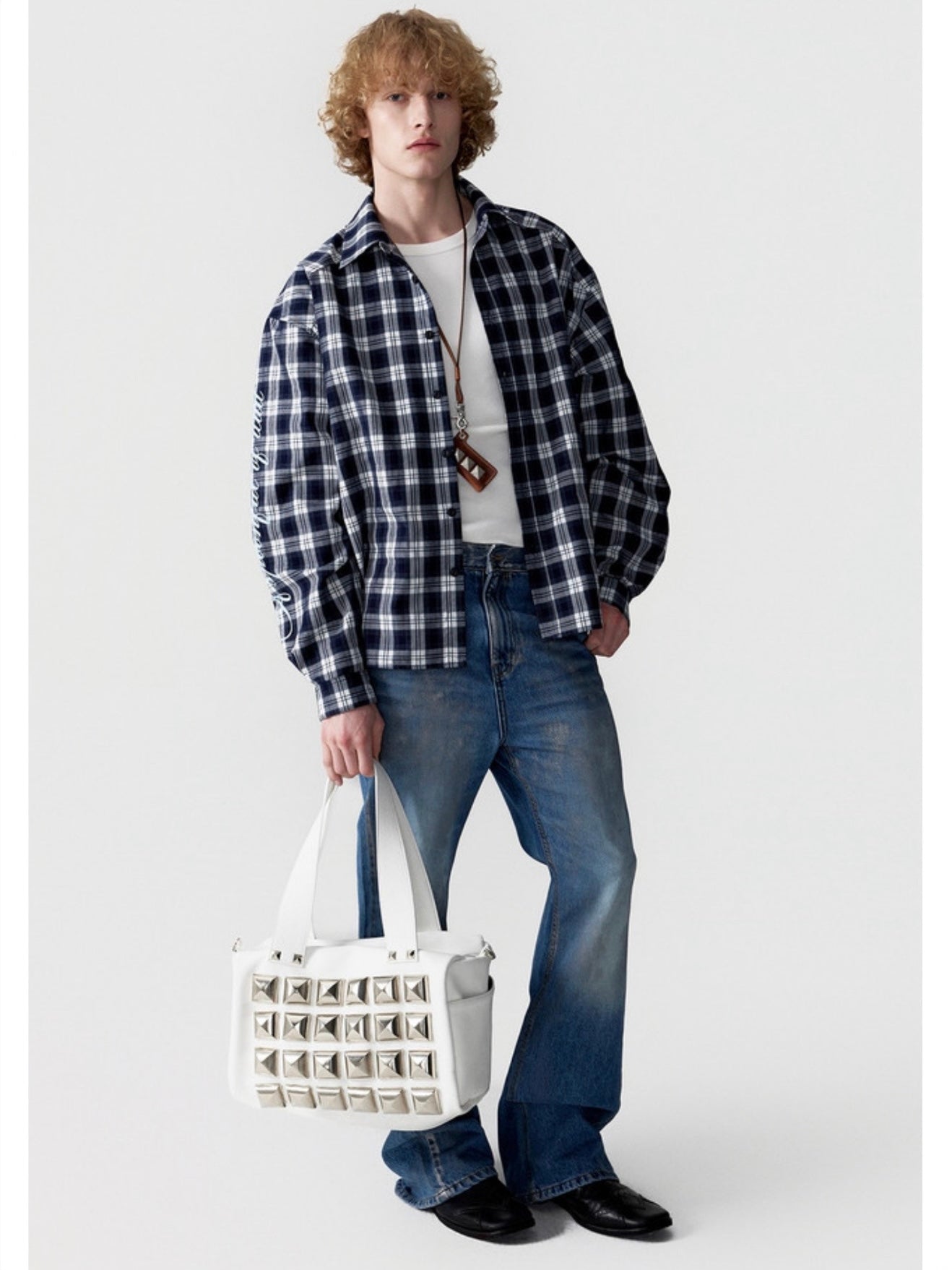 【ESC STUDIO】oversize studded shoulder bag