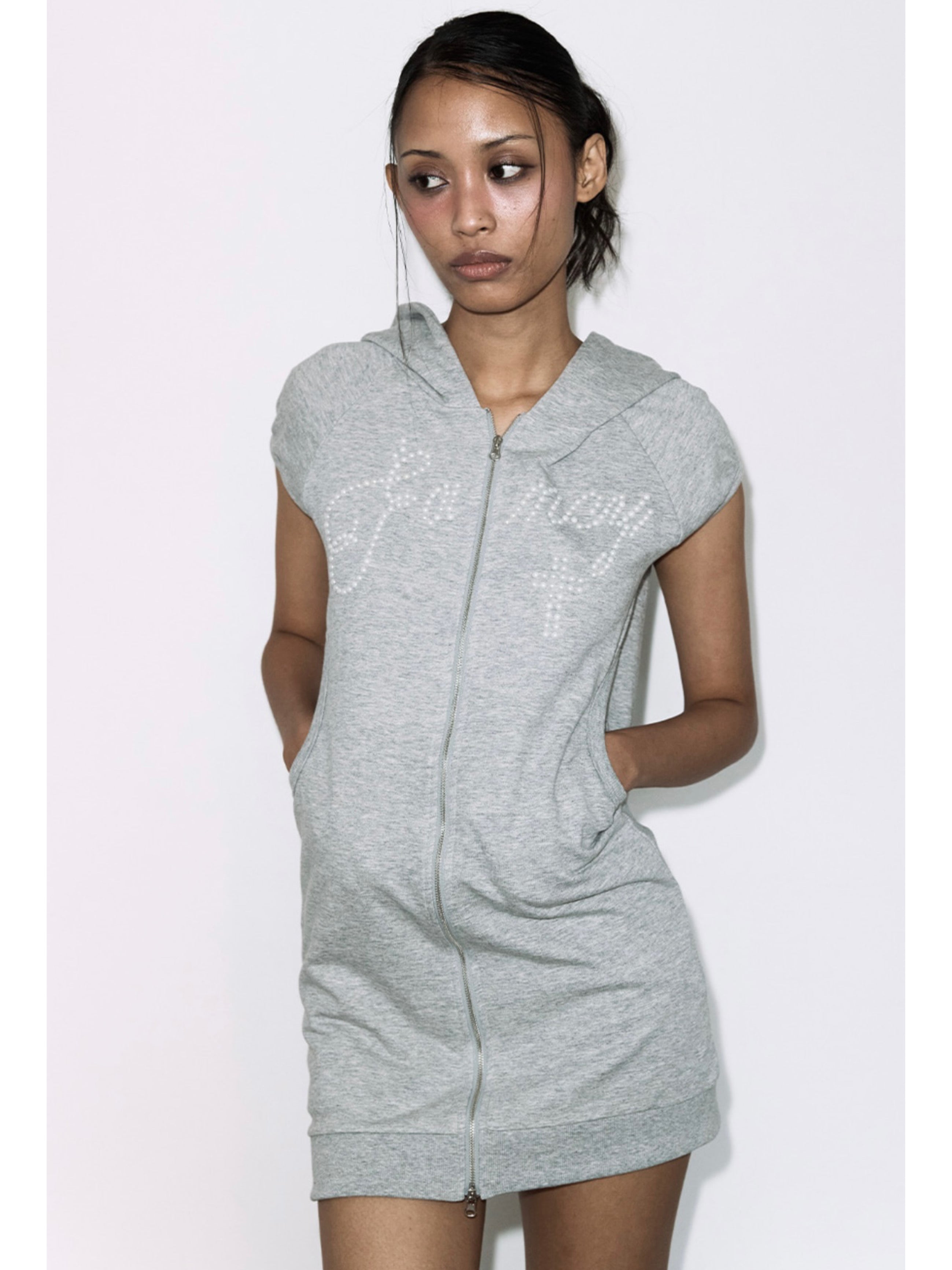 【FANCY CLUB】HOTFIX PUFF SLEEVE HOOD ONE-PIECE