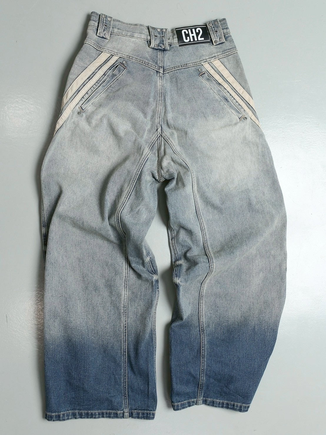 【CH2】TRACK JEANS