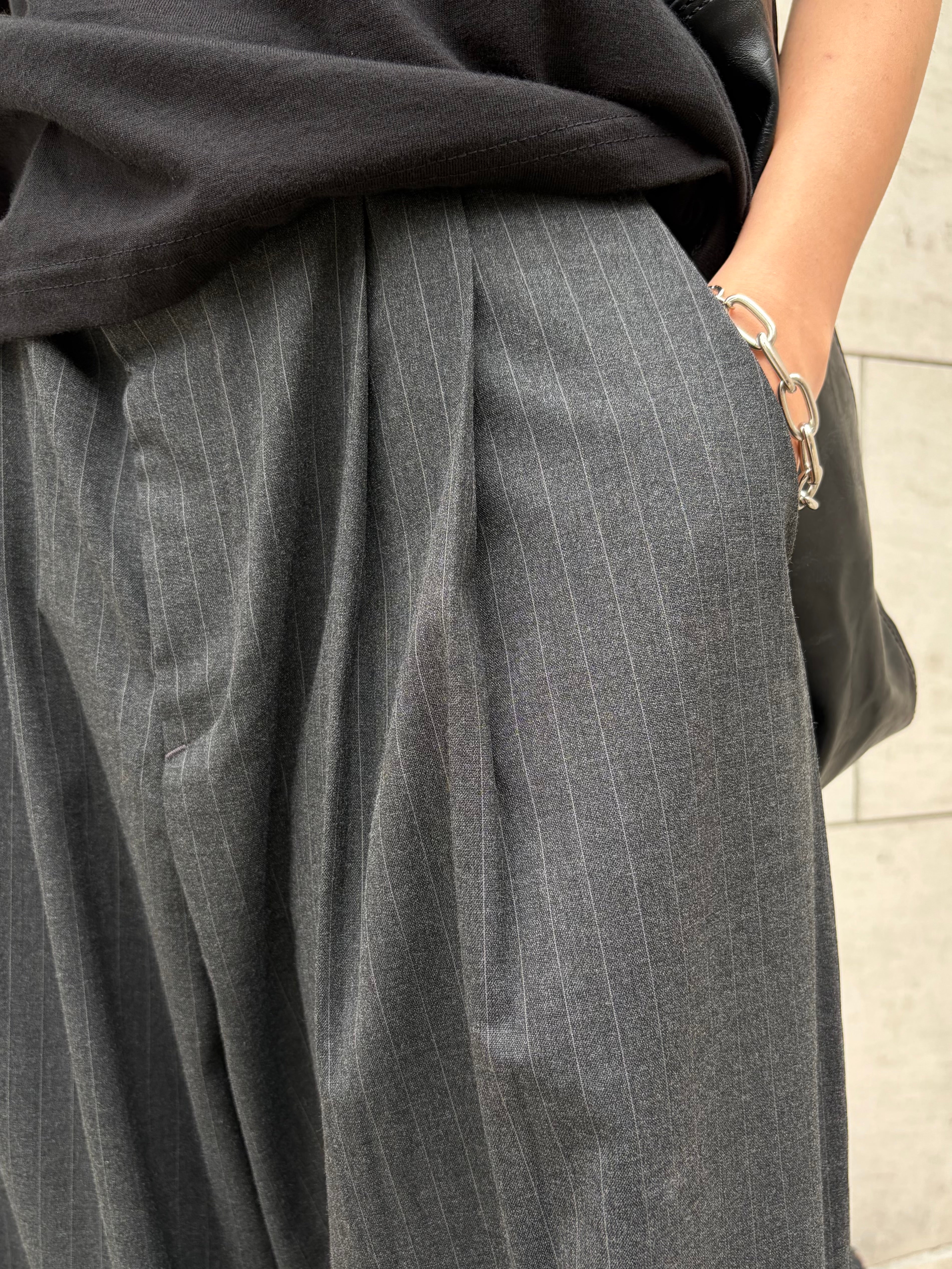 東京店WEB限定受注制【Chikashitsu +】stripe ballon slacks (2color)