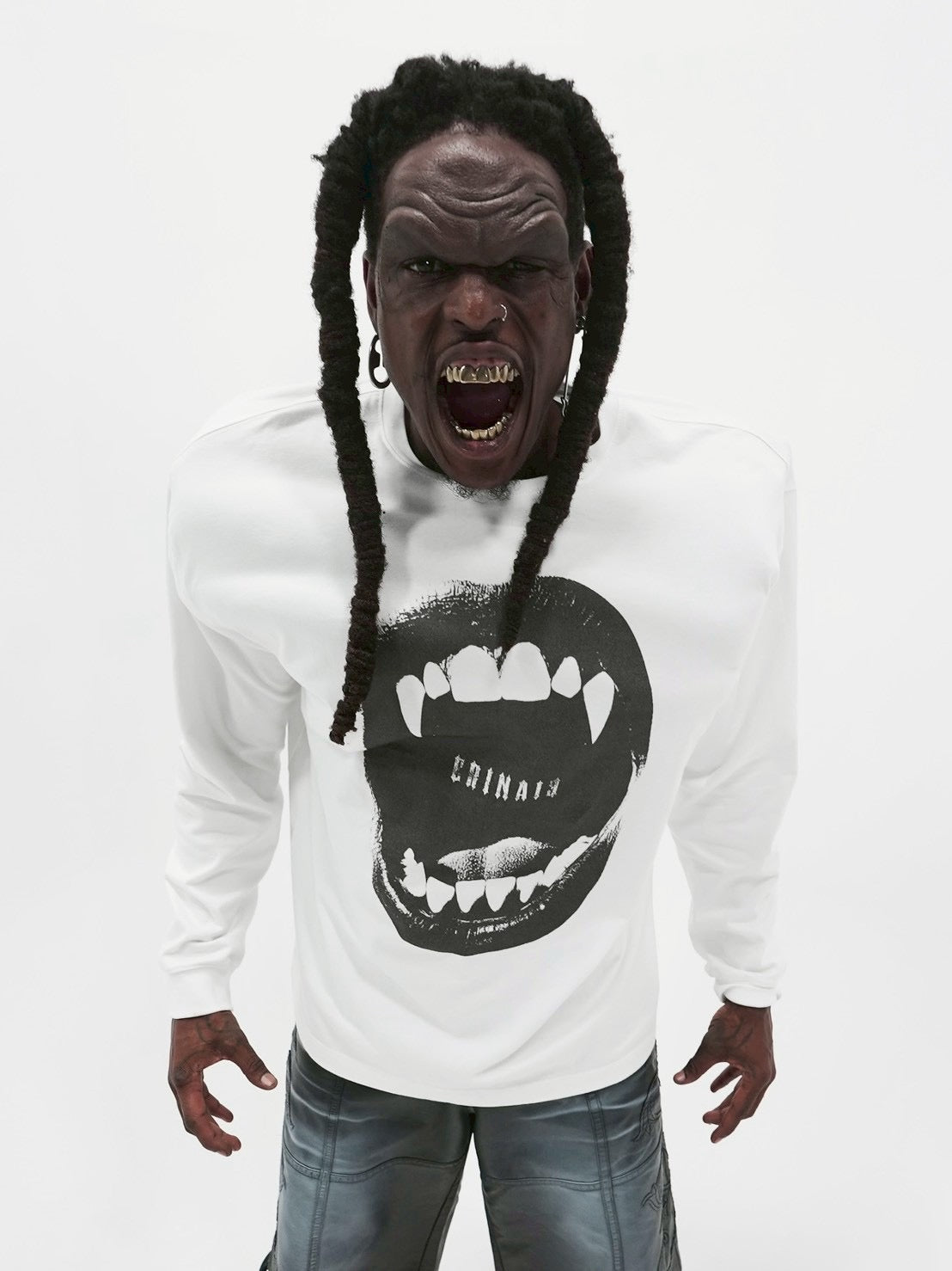 【E RIN AI E】VAMP BITE LONG SLEEVE T