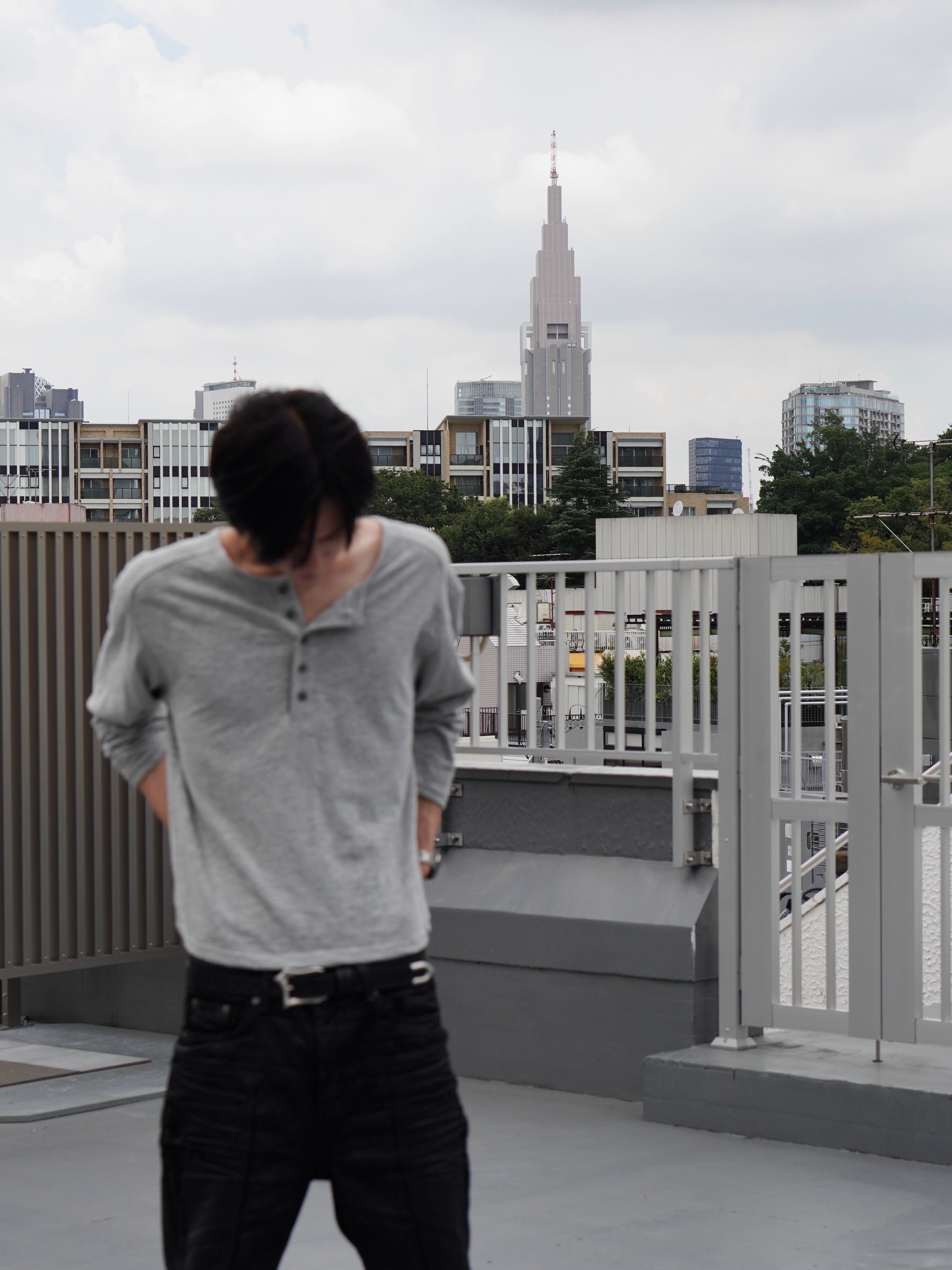 【CHIKASHITSU PLUS HIGH】Steel button henley neck tee (3color)