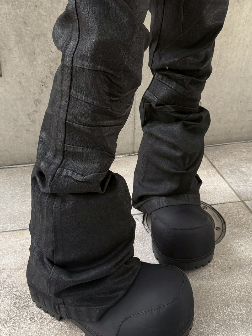 国際配送【Never mind the XU】coating black bell bottom flare pants