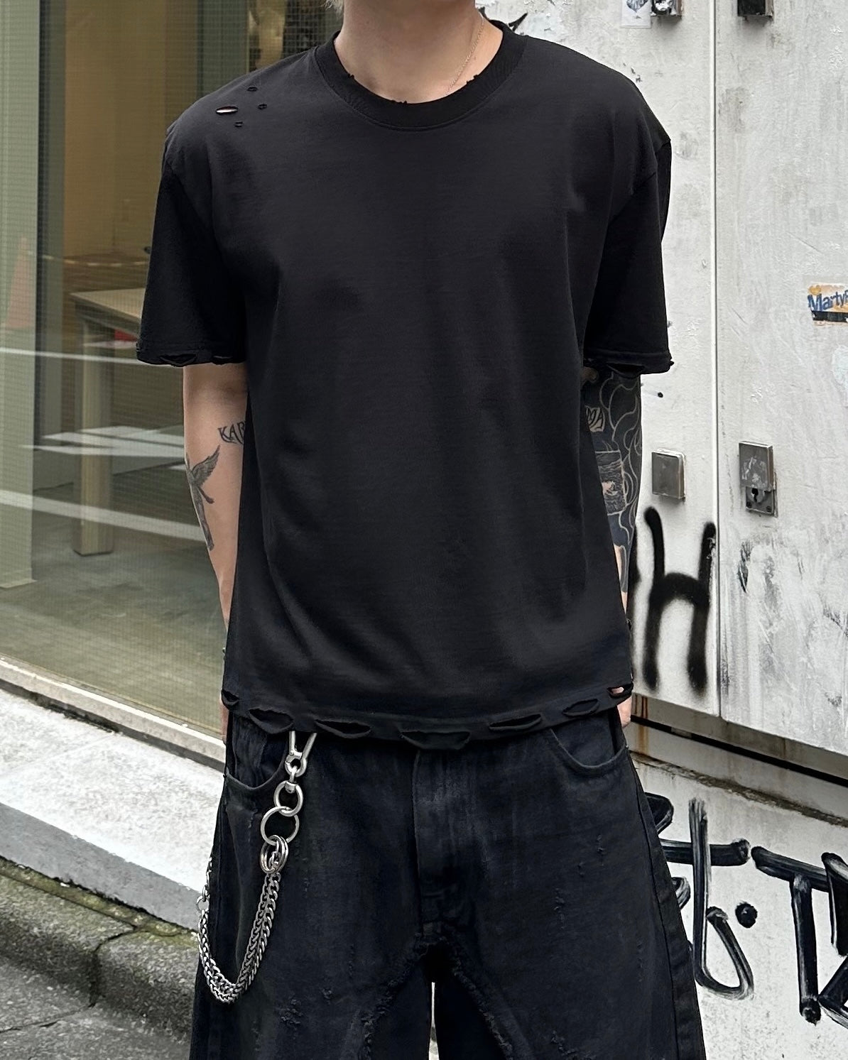 大阪店WEB限定受注制【Chikashitsu +】grunge damage crop t-shirt (3color)