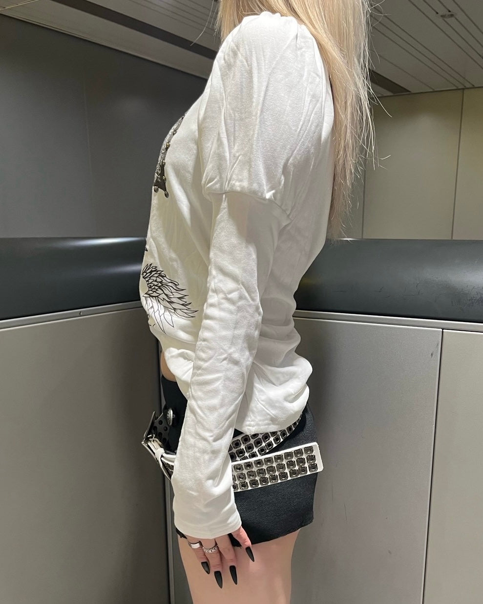 国際配送【BABY09】one-shoulder graffiti tops