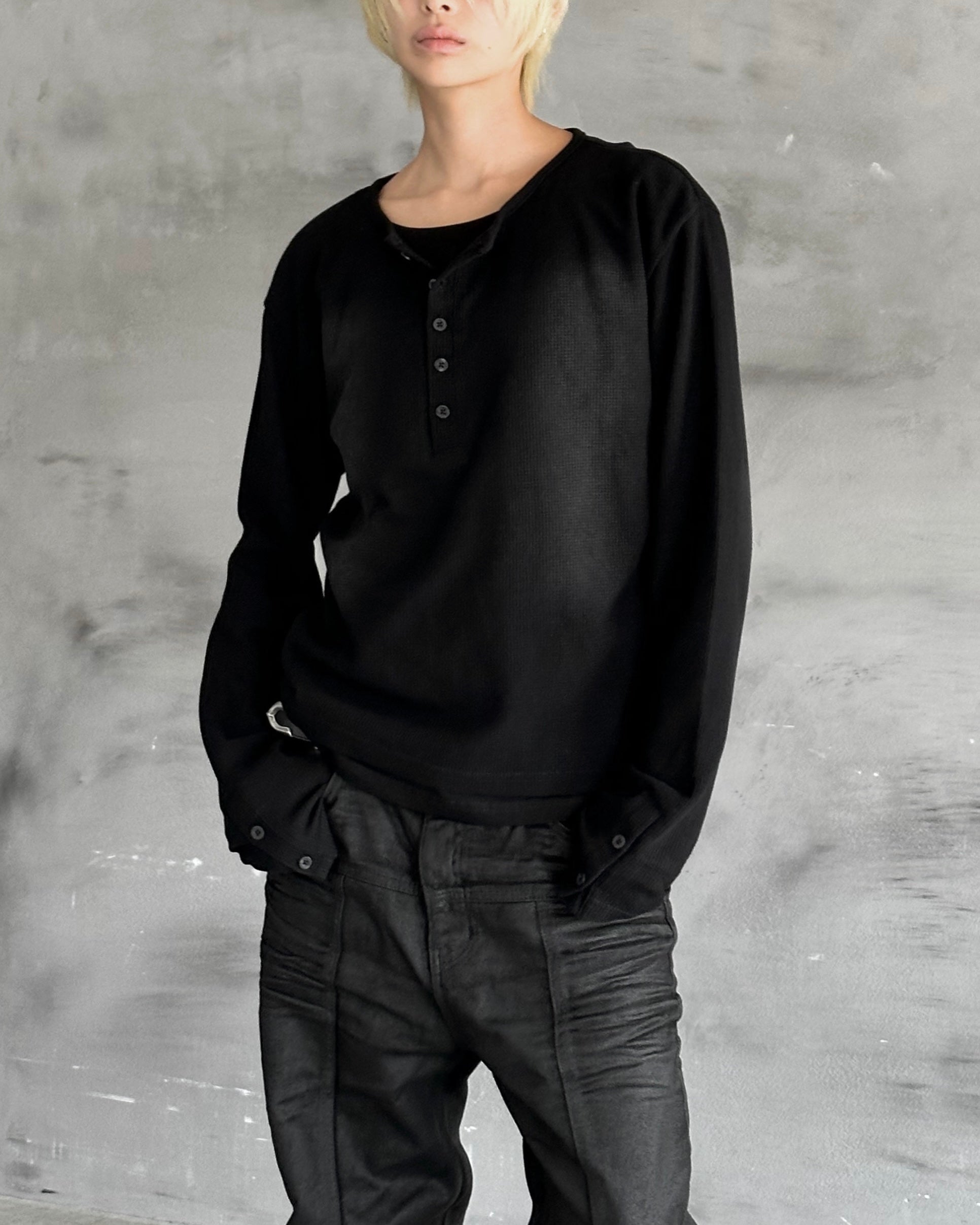 【CHIKASHITSU PLUS HIGH】Rust waffle layered henley neck tee(2color)