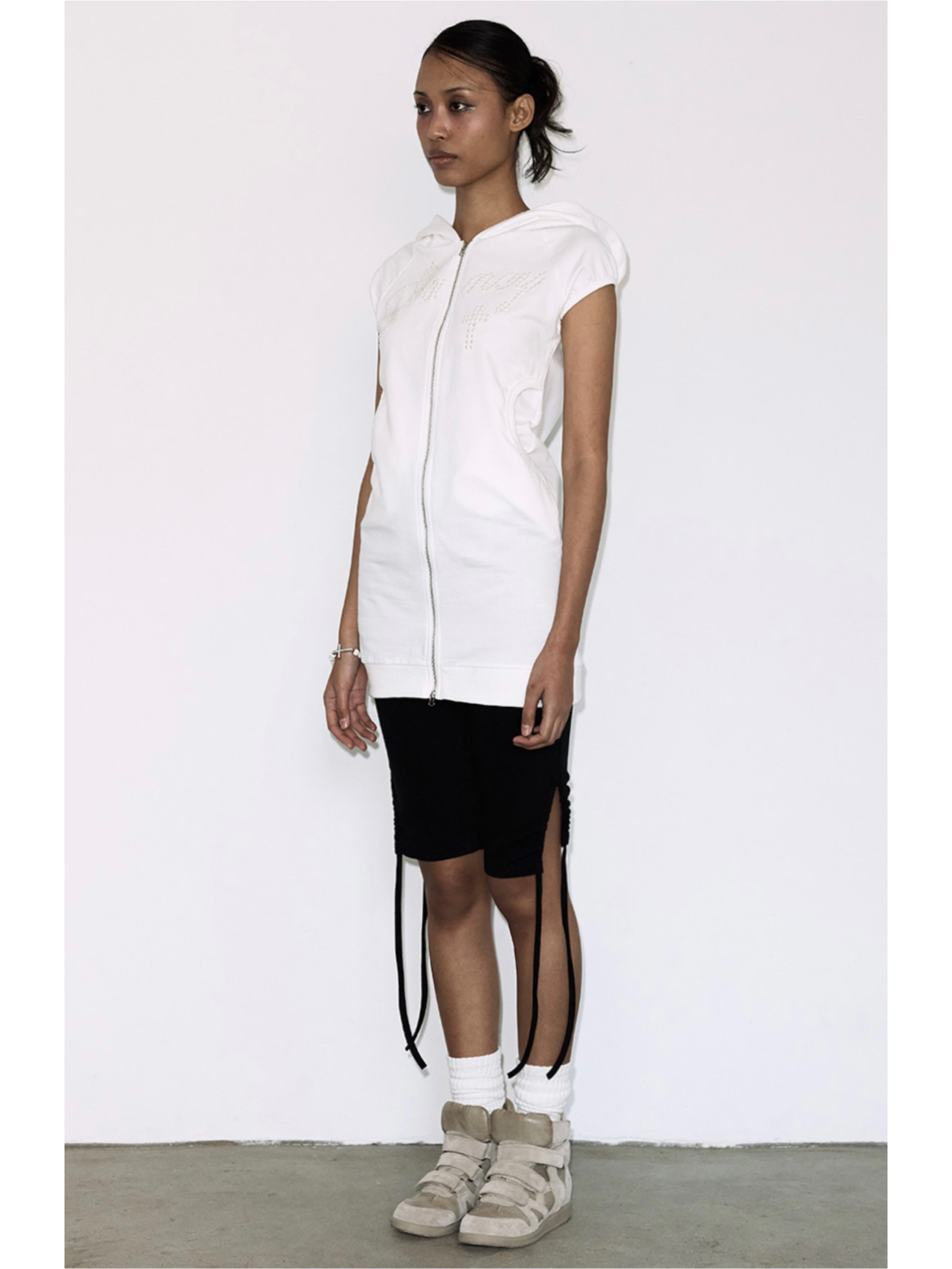 【FANCY CLUB】HOTFIX PUFF SLEEVE HOOD ONE-PIECE