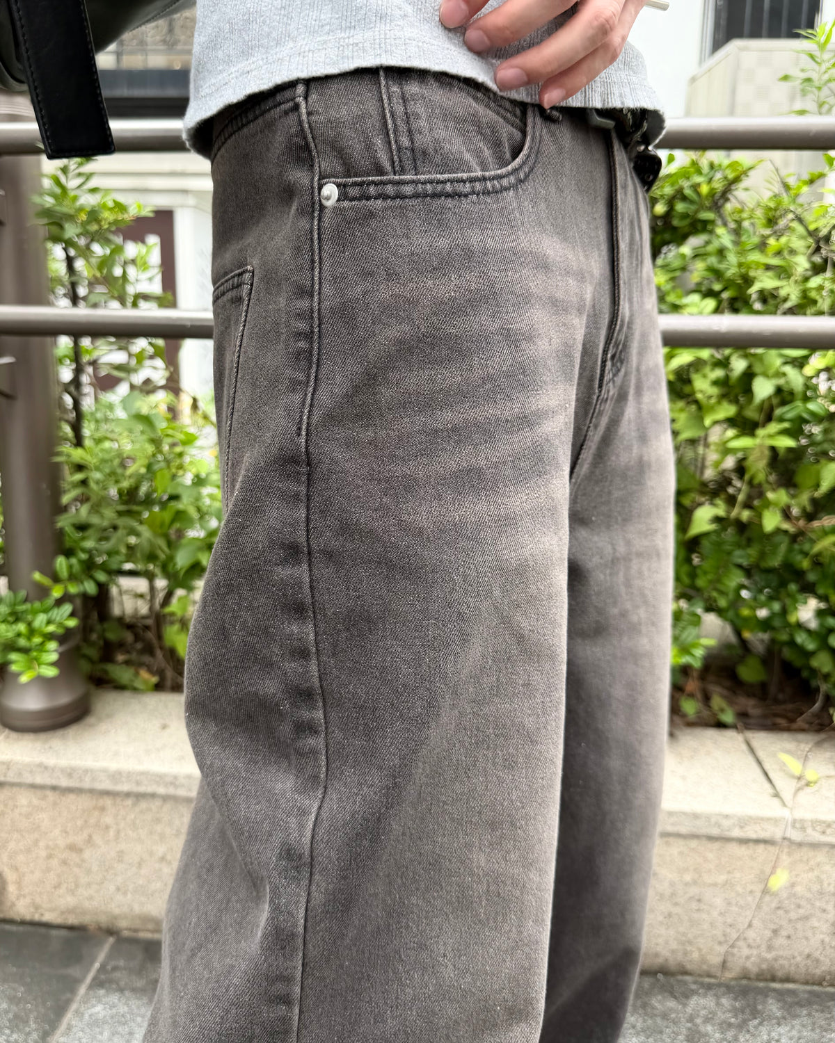 大阪店WEB限定受注制【Chikashitsu +】cutting bootcut denim pants (2color)