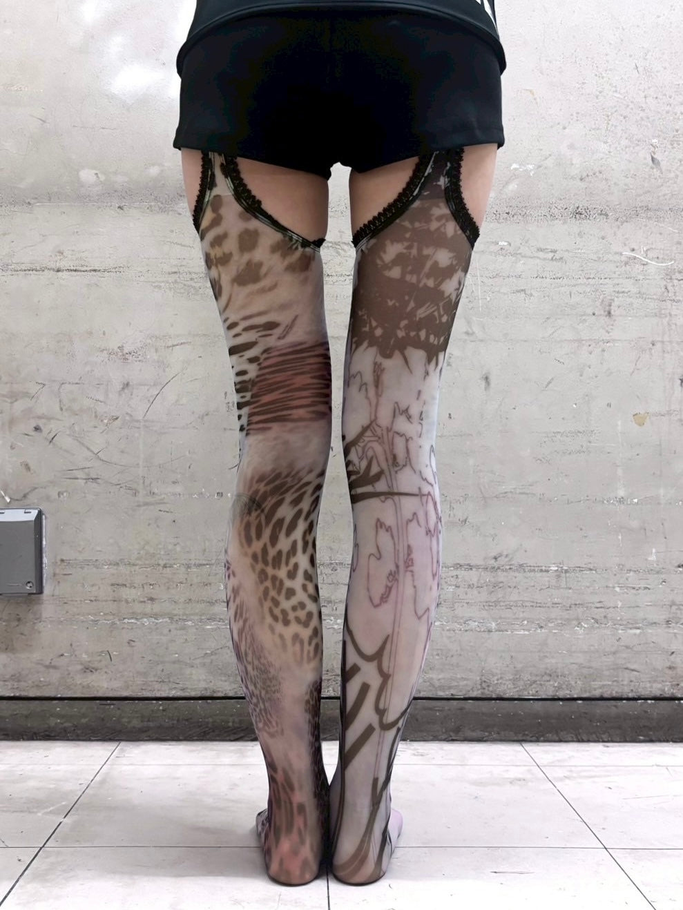 7/11 20:00発売　【BABY09】Leopard Tattoo Garters