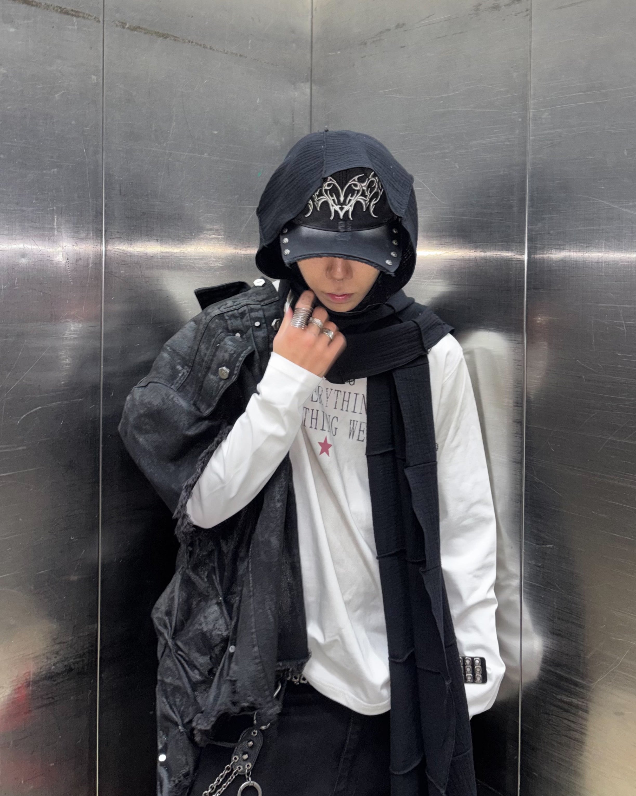 国際配送【Never mind the XU】stencil logo long sleeve tee
