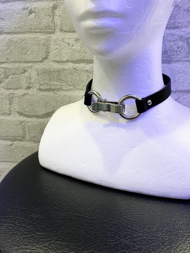受注制【Never mind the XU】strap choker