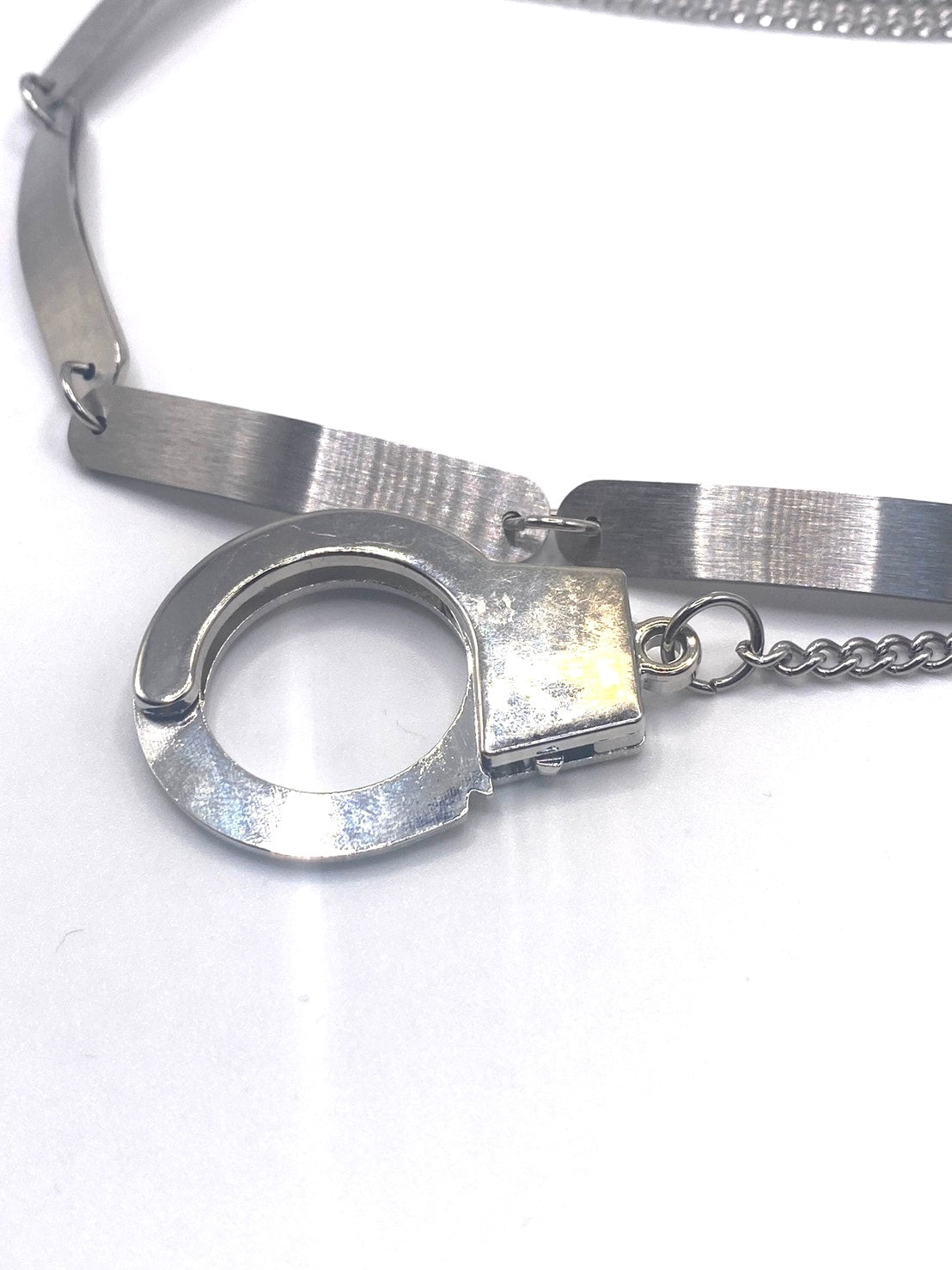 【LOVE KILLER CLUB】handcuffs design necklace