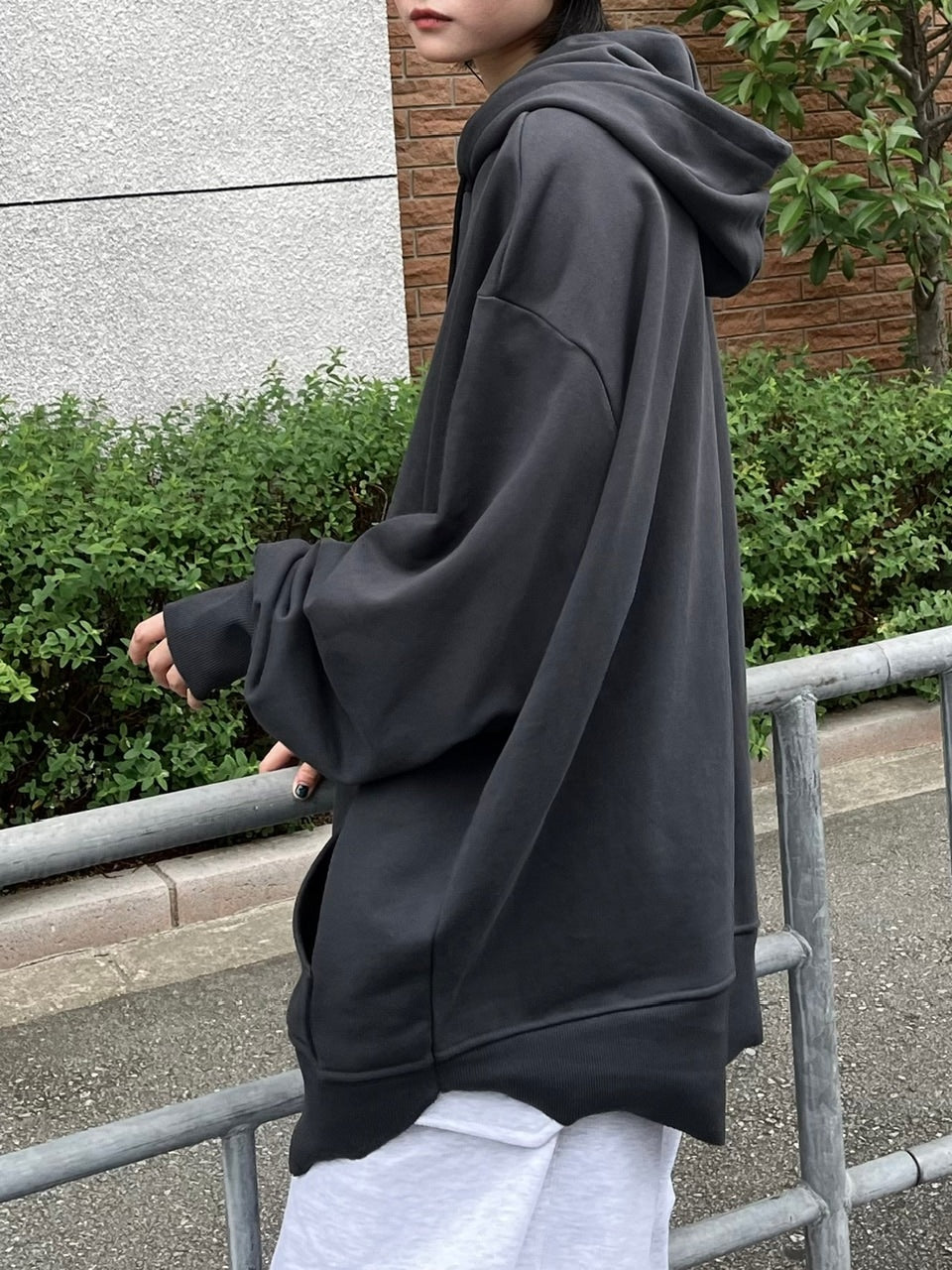 受注制【Chikashitsu +】oversized hoodie (2color)