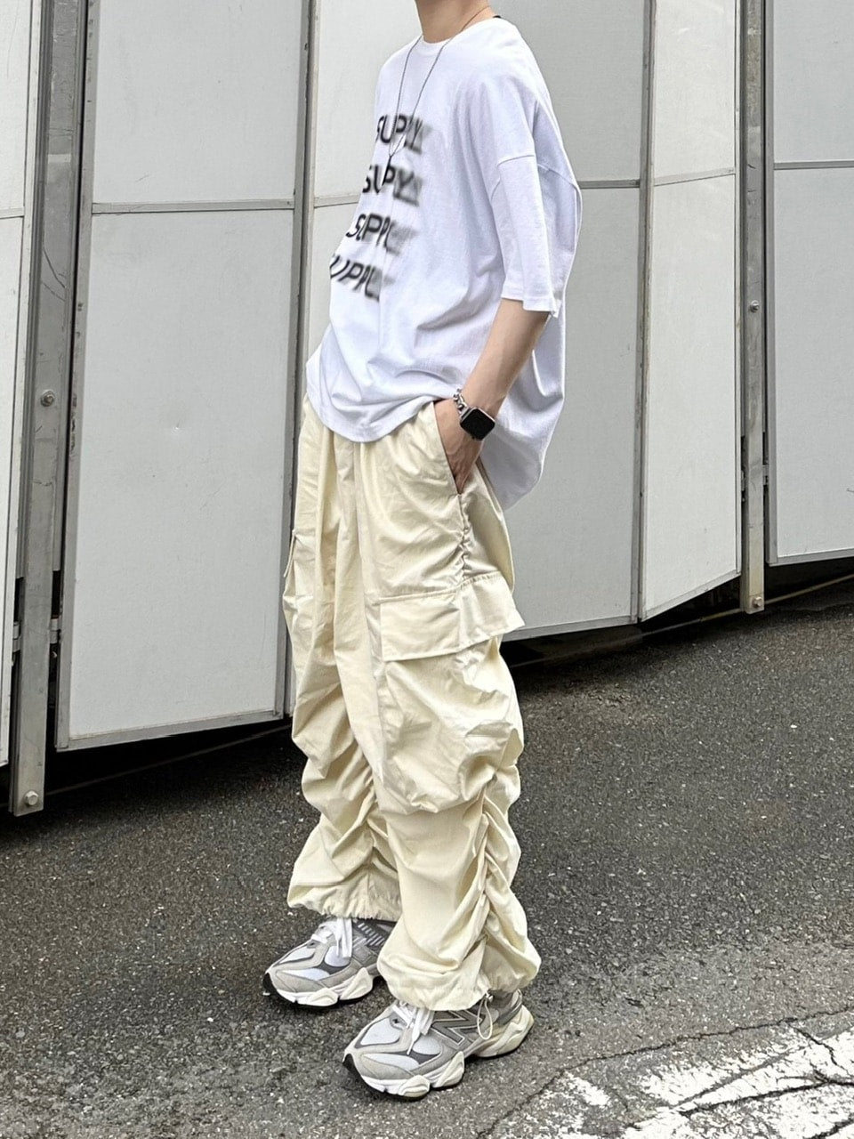 受注制【Chikashitsu +】oversized gather cargo pants (3color)