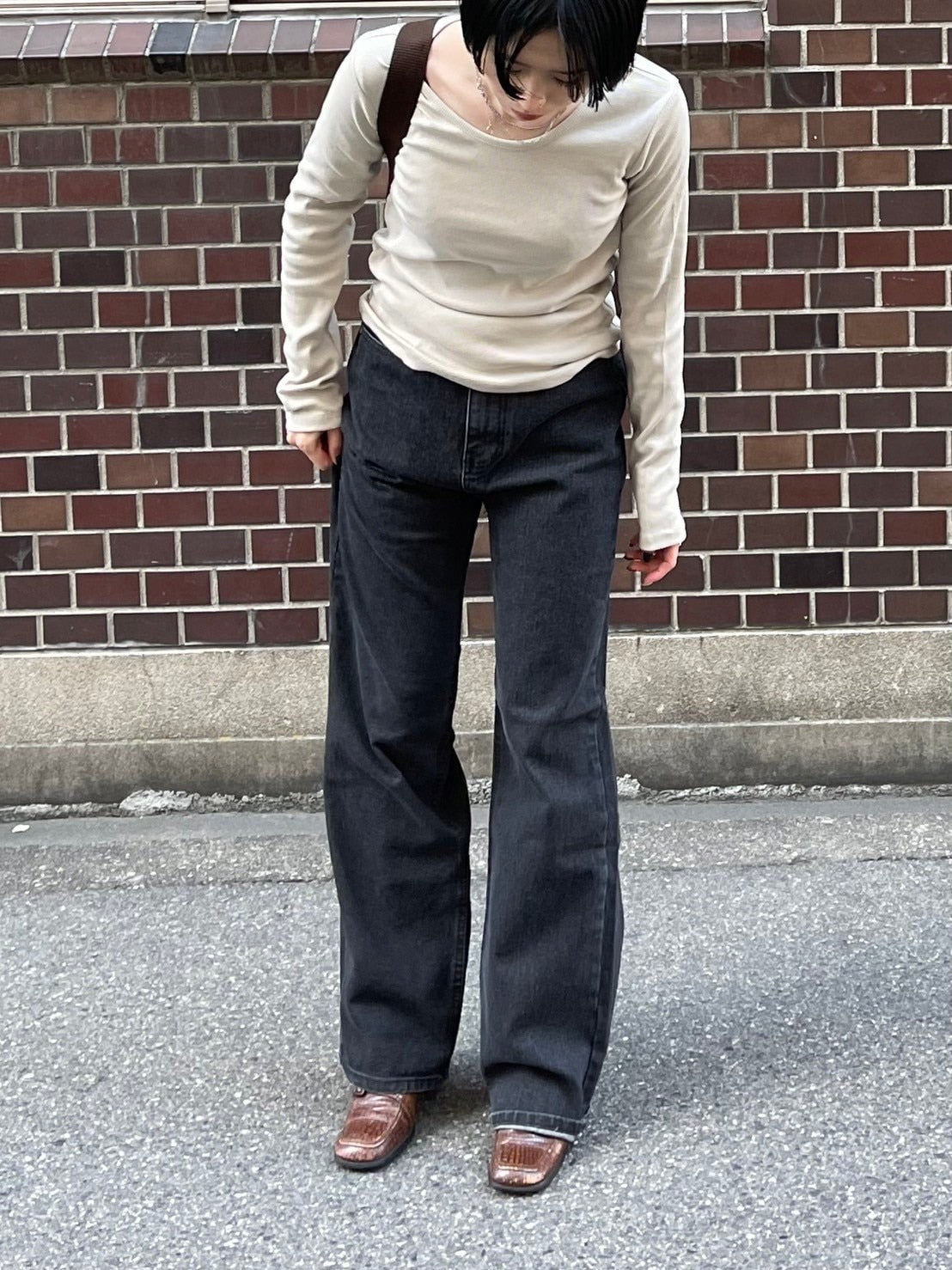 受注制【Chikashitsu + LADIES】wide fit black denim pants