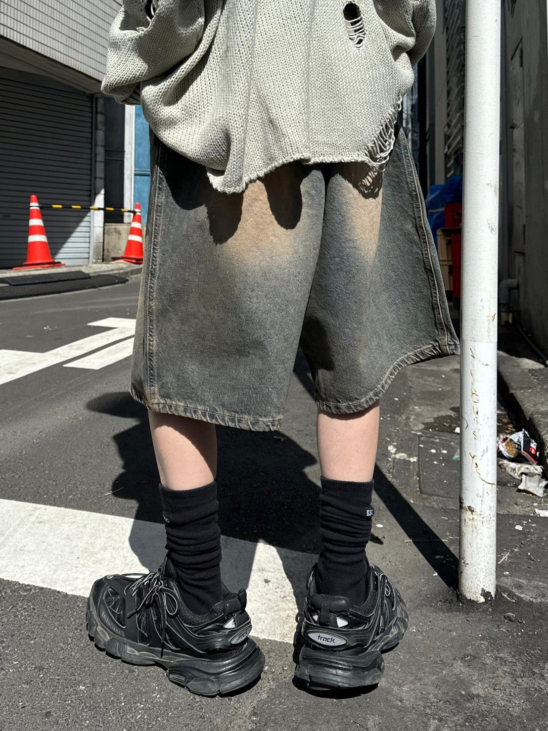 受注制【Chikashitsu +】vintage wash denim half pants