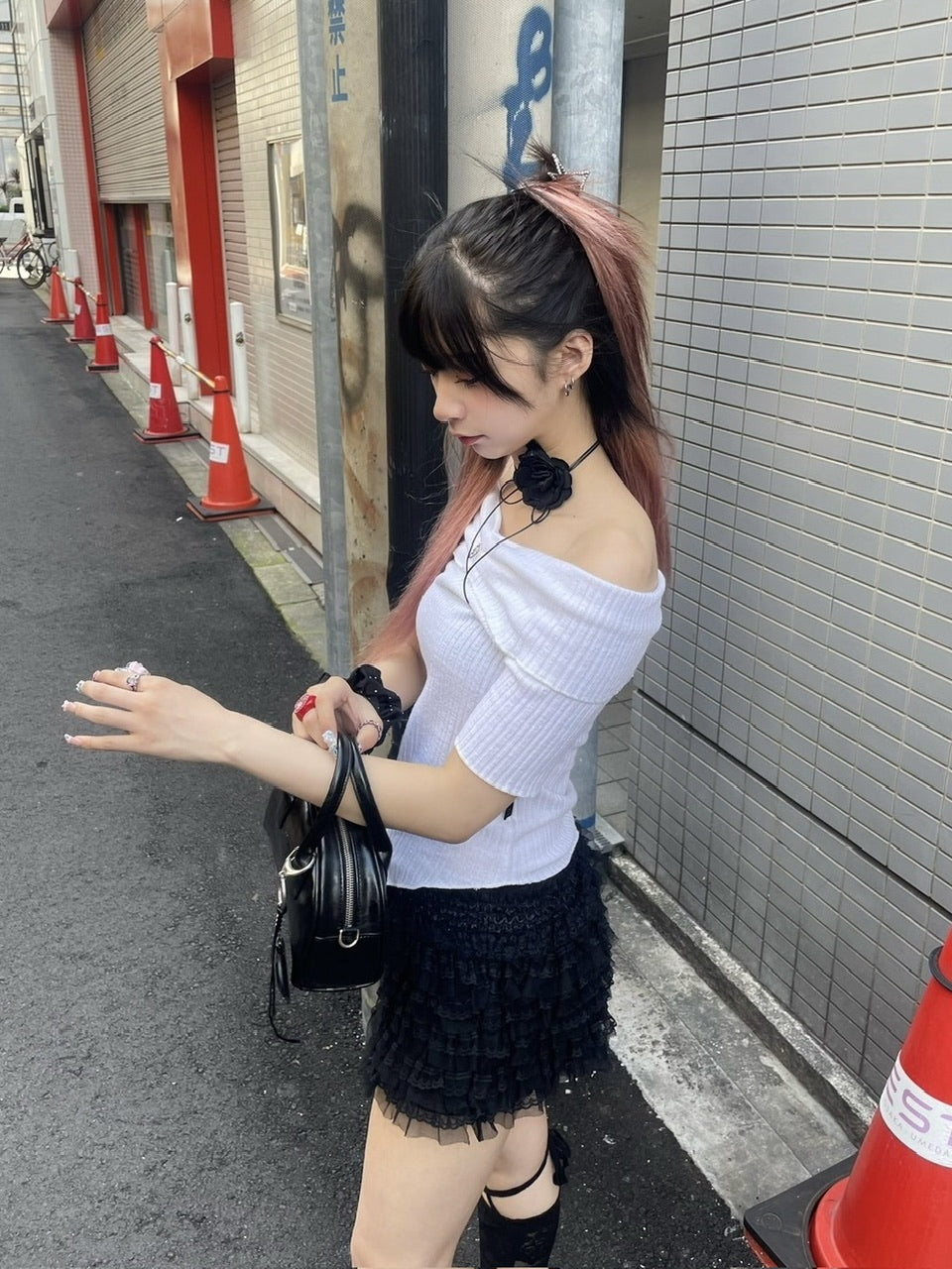 受注制【Never mind the XU】rose motif choker (2color)