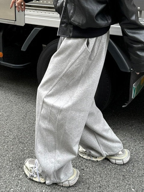 受注制【Chikashitsu +】curve stitch straight sweat pants (3color) / 【チカシツプラス】カーブスティッチストレートスウェットパンツ