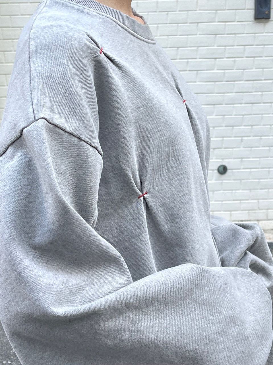 受注制【Chikashitsu +】stitch design sweat (3color)
