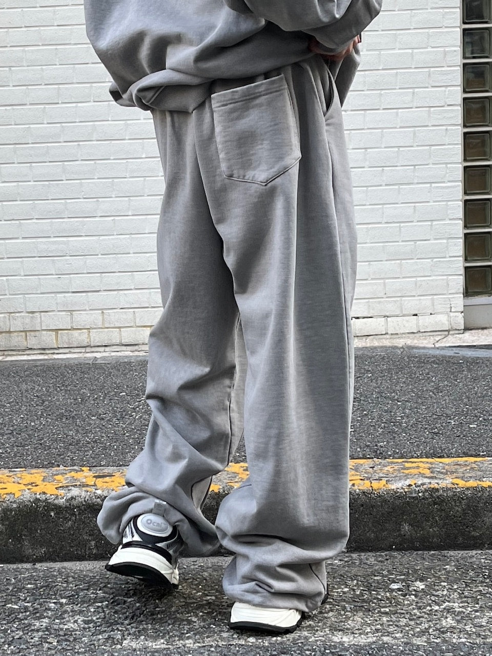 受注制【Chikashitsu +】stitch design sweat pants (3color)
